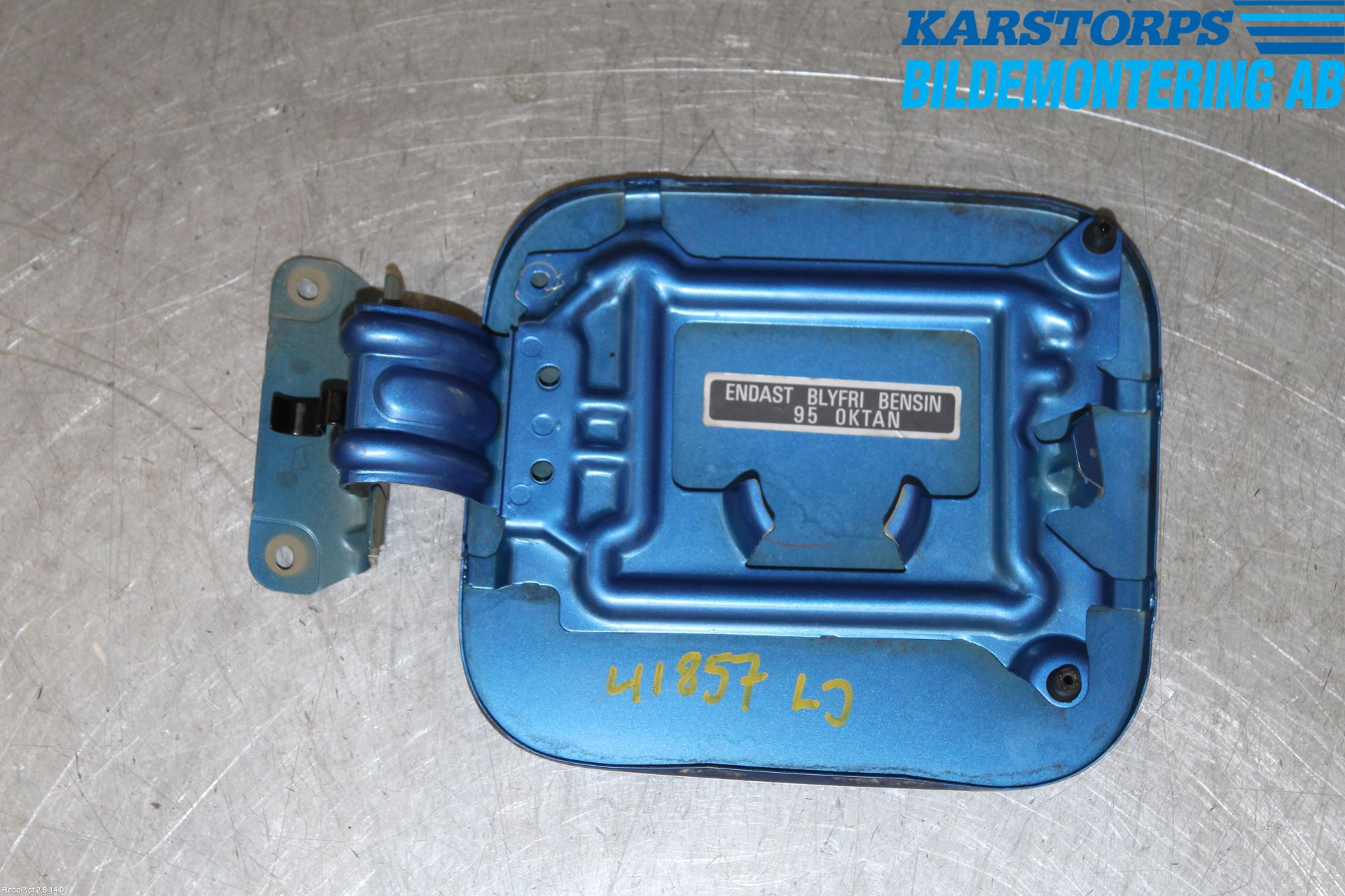Nissan QASHQAI   07-10 Tanklucka