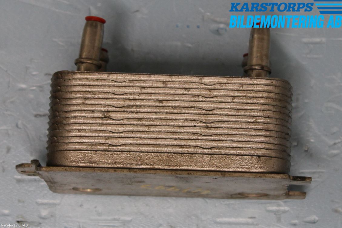 Volvo V50 08-12 Oljekylare Automat