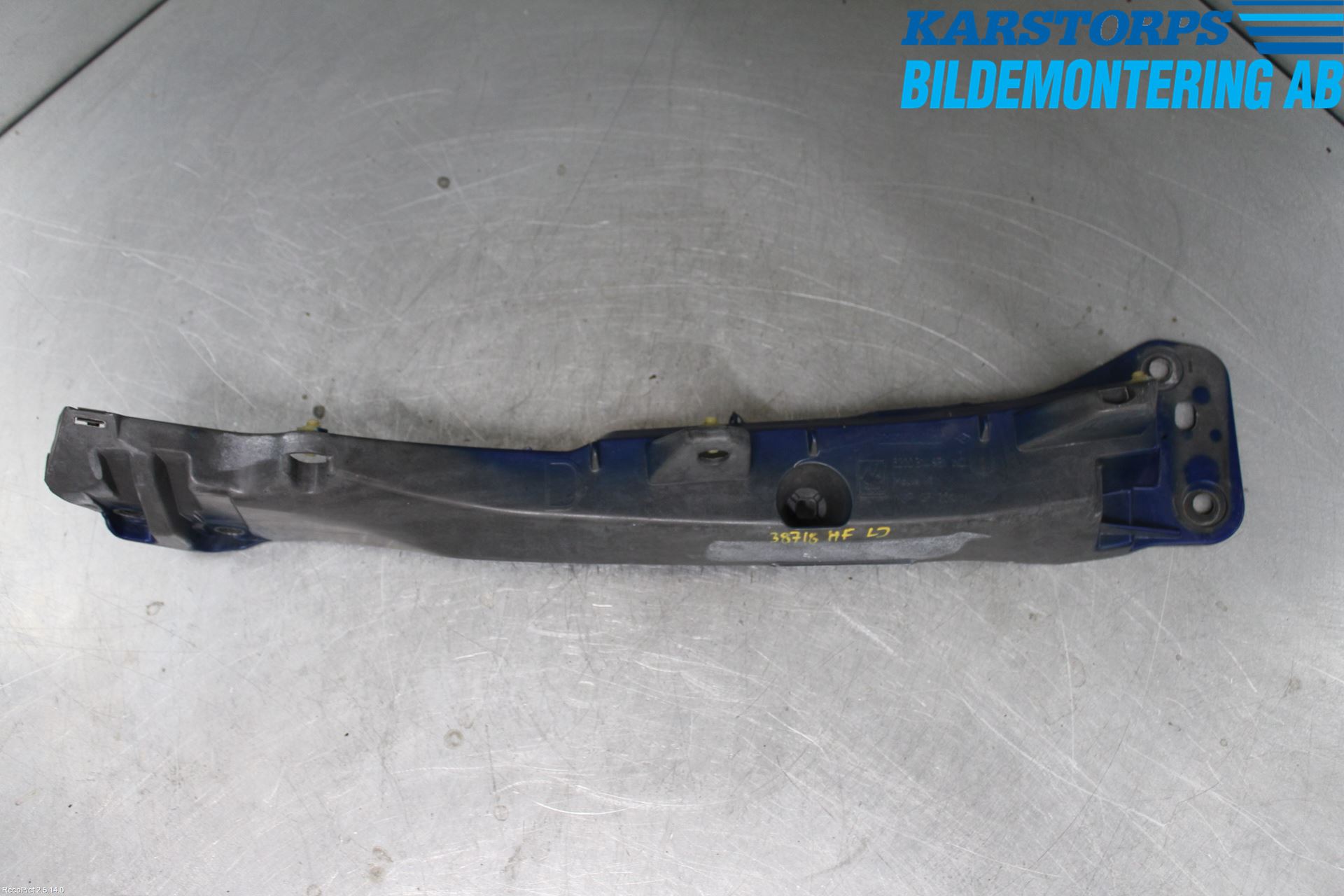 Renault CLIO III  09-12 Skärmfäste Fram Hö