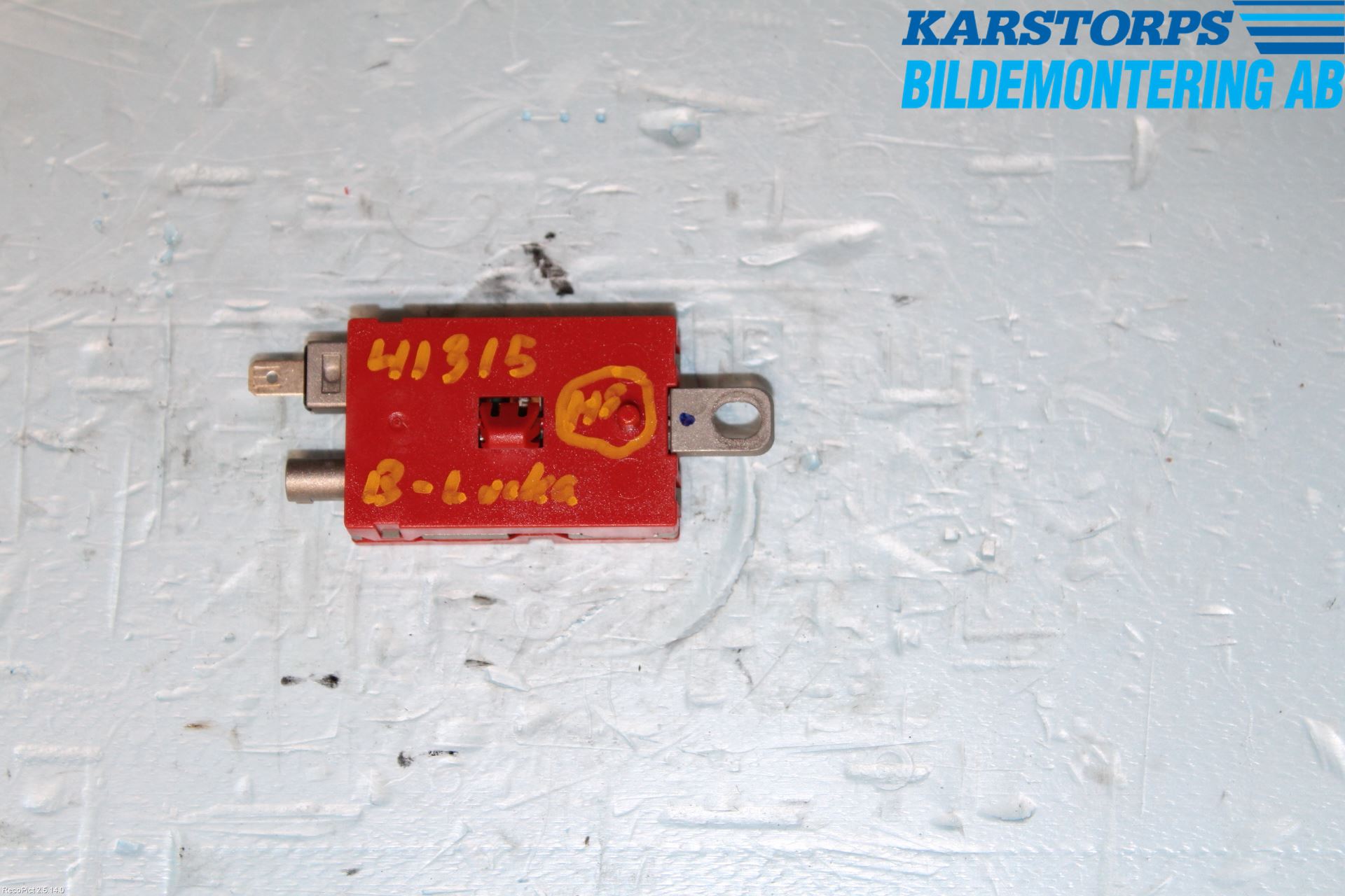 Volvo V40 12-19 Antennförstärkare