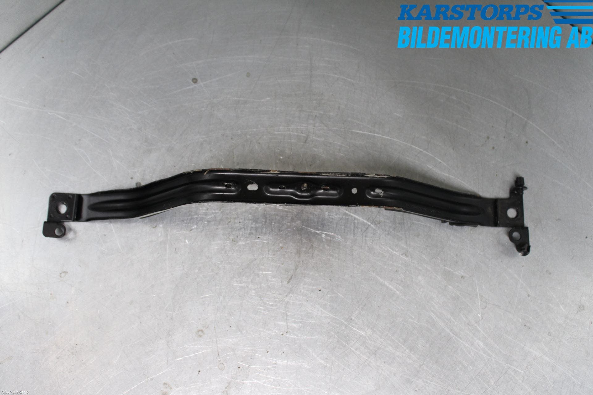 Volvo V70 14-16 Bränsletanksband