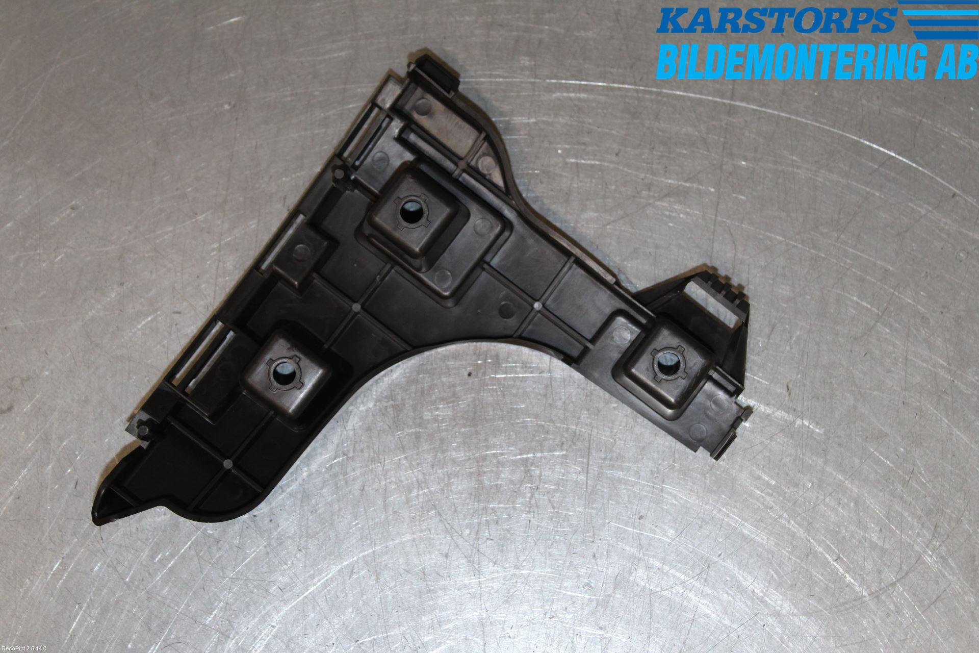 Volvo XC60 09-13 Stötfångarfäste Bak Hö
