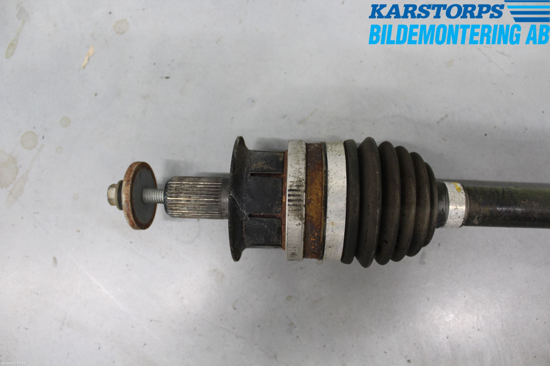 Volvo XC70 14-16 Drivaxel Bak Höger