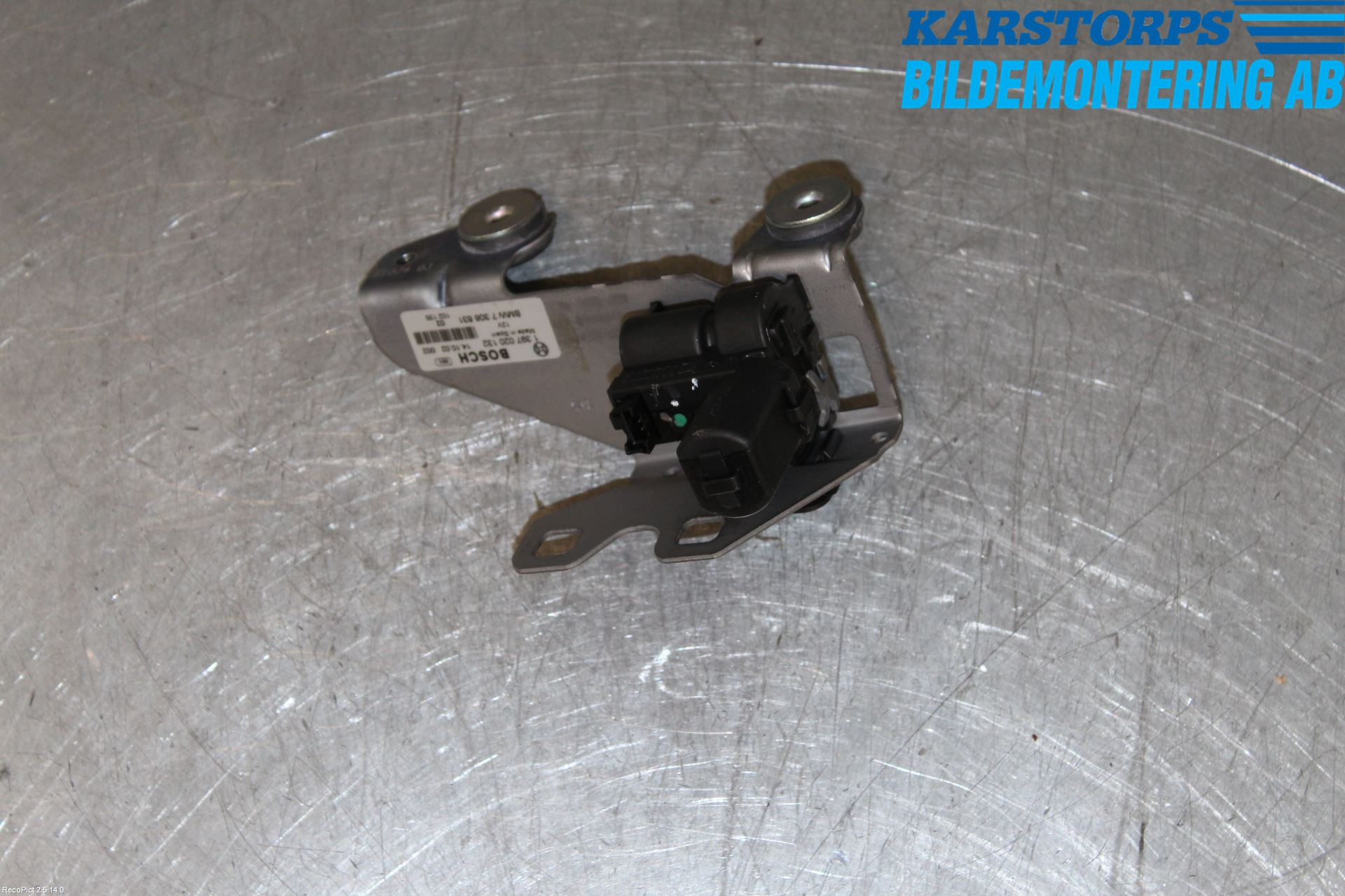 BMW 5 F10/F11/F18 09-17 Låskista Baklucka
