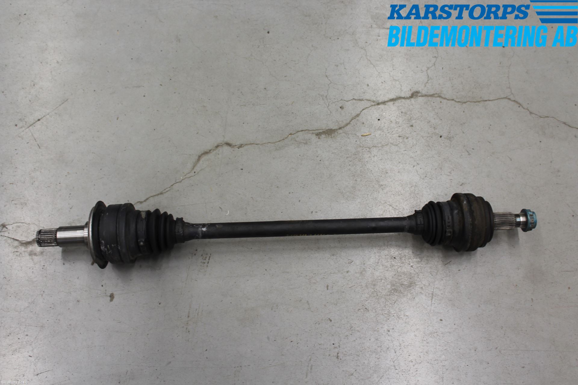Mercedes-Benz MB C-KLASS (W205) 14-21 Drivaxel Bak Höger