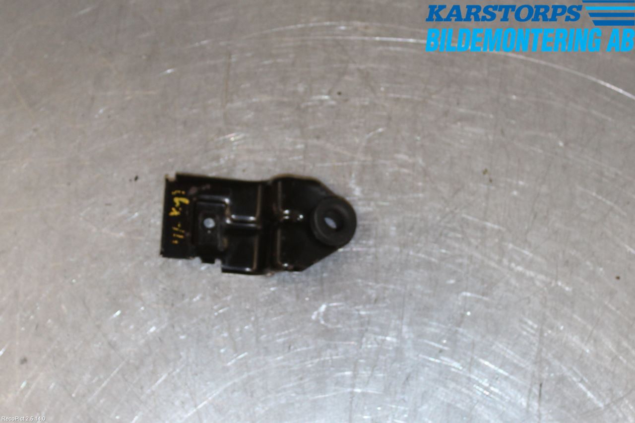 Cadillac DEVILLE Kylarfäste-Ram-Balk