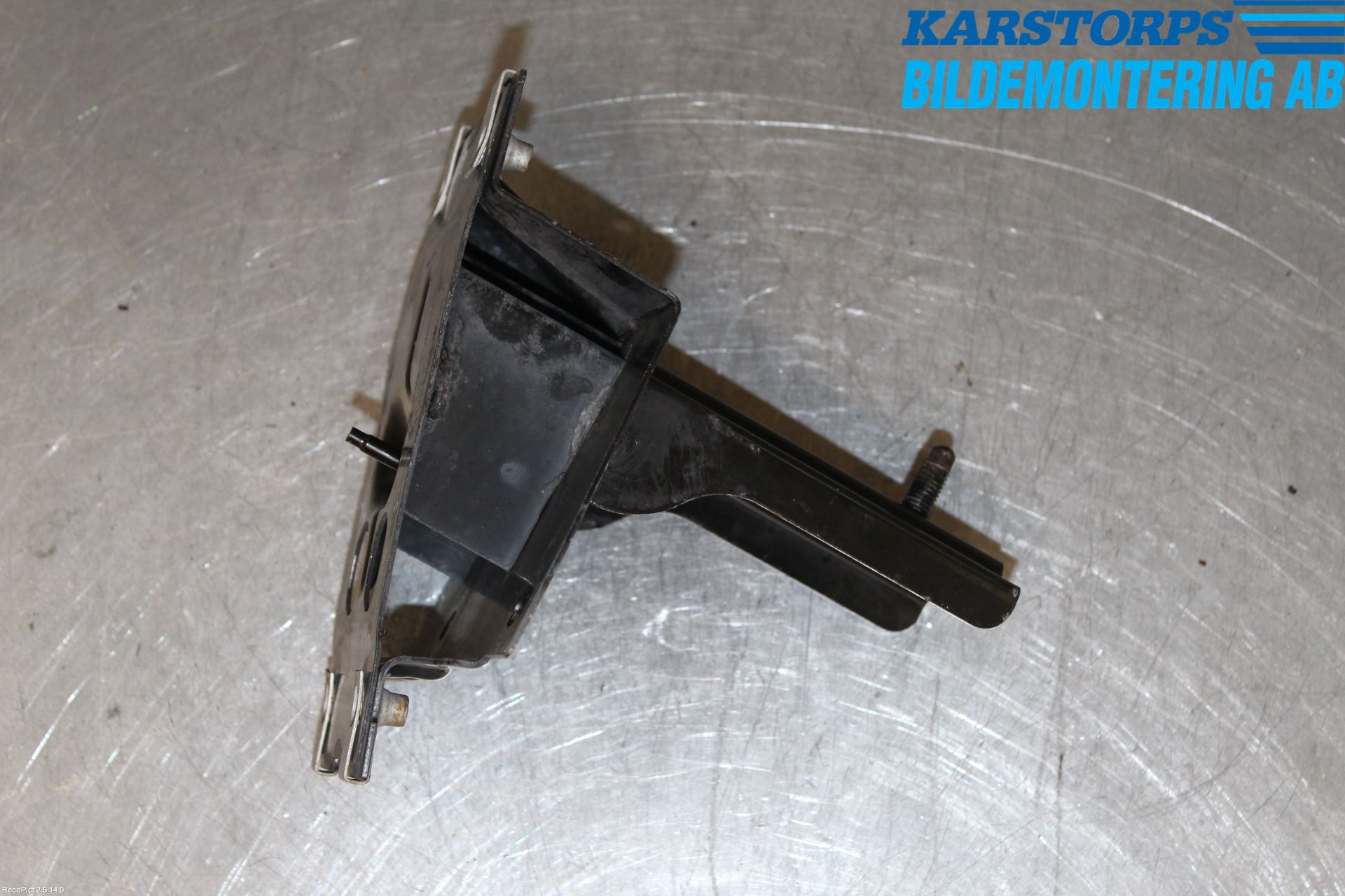 Cadillac DEVILLE Stötfångarbärjärn Fram