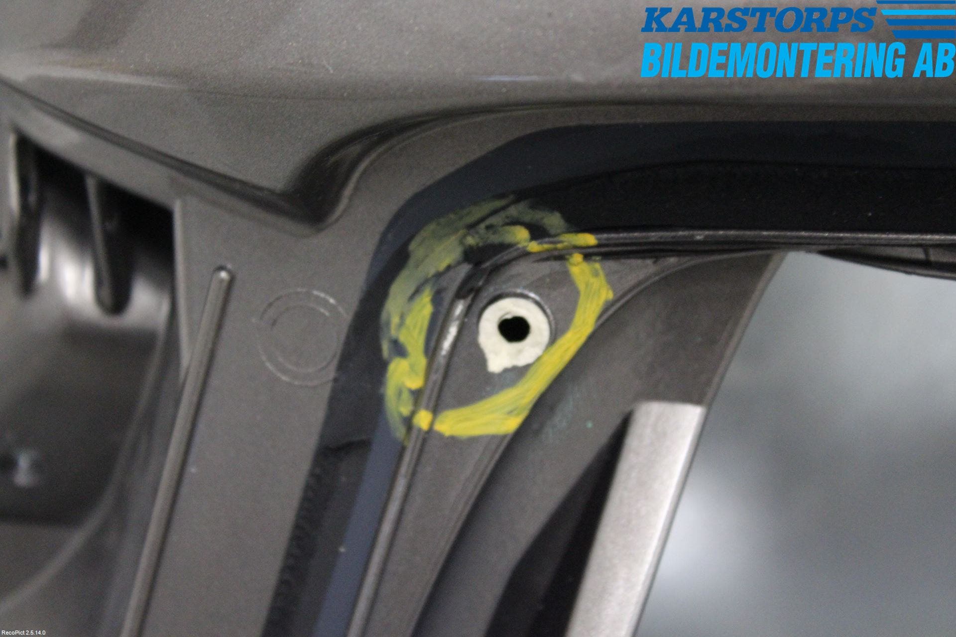 Volvo V70 08-13 Baklucka Kombi