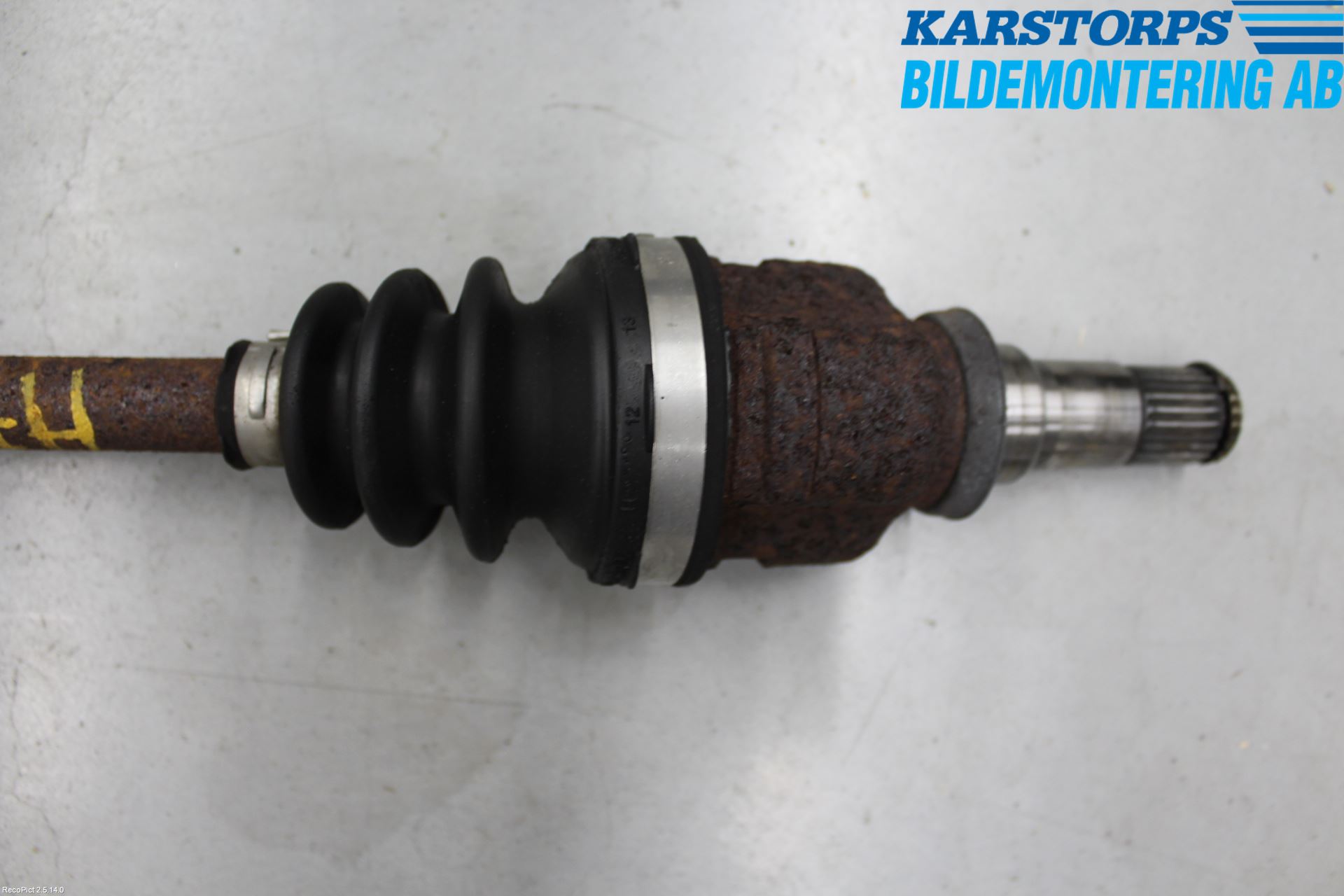 Peugeot 107 Drivaxel Fram Höger