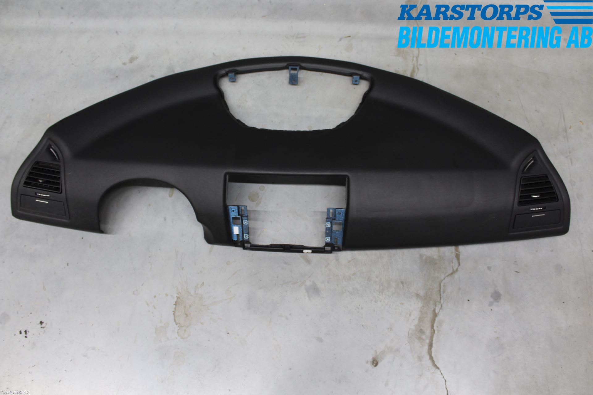 Citroen C4 I   05-10 Instrumentbräda