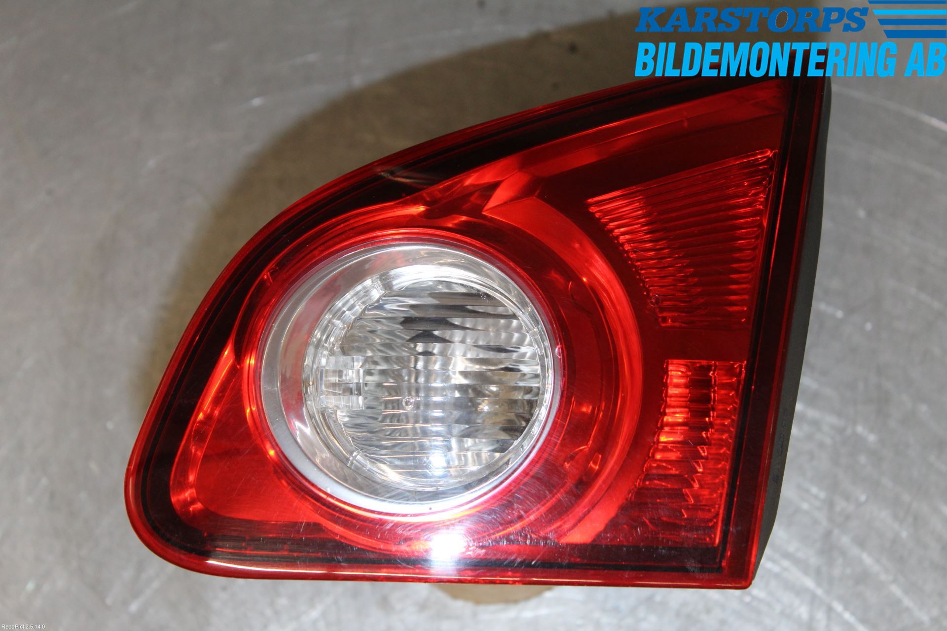 Nissan QASHQAI   07-10 Bakljus Lucka Hö