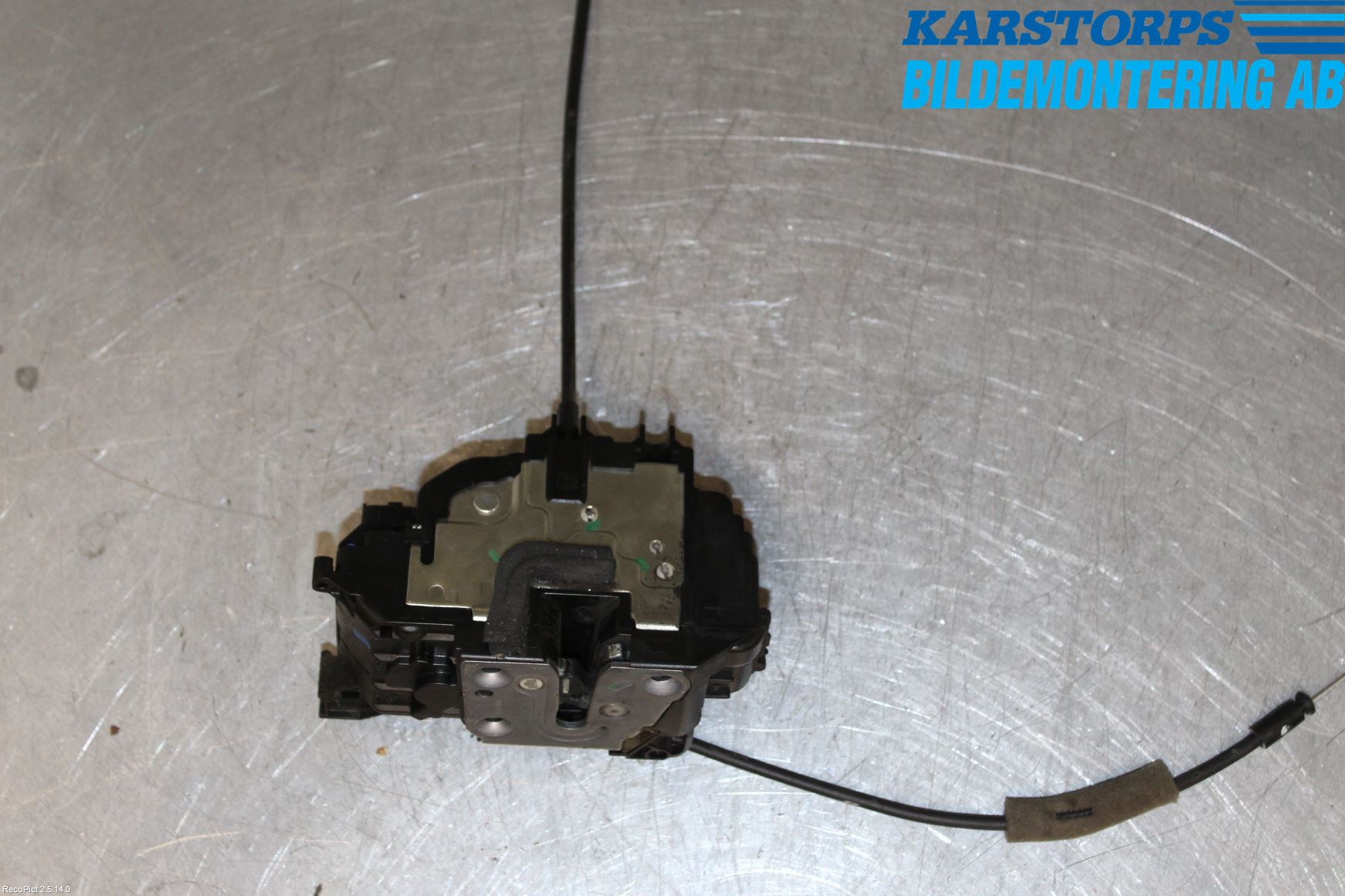 Renault CLIO III  09-12 Låskista-Dörrlås