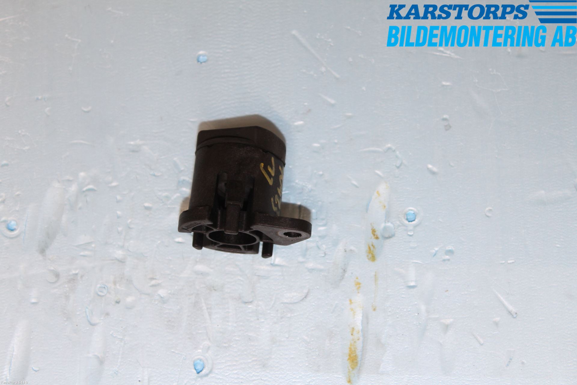 Volvo S40 04-07 Kylarfäste-Ram-Balk