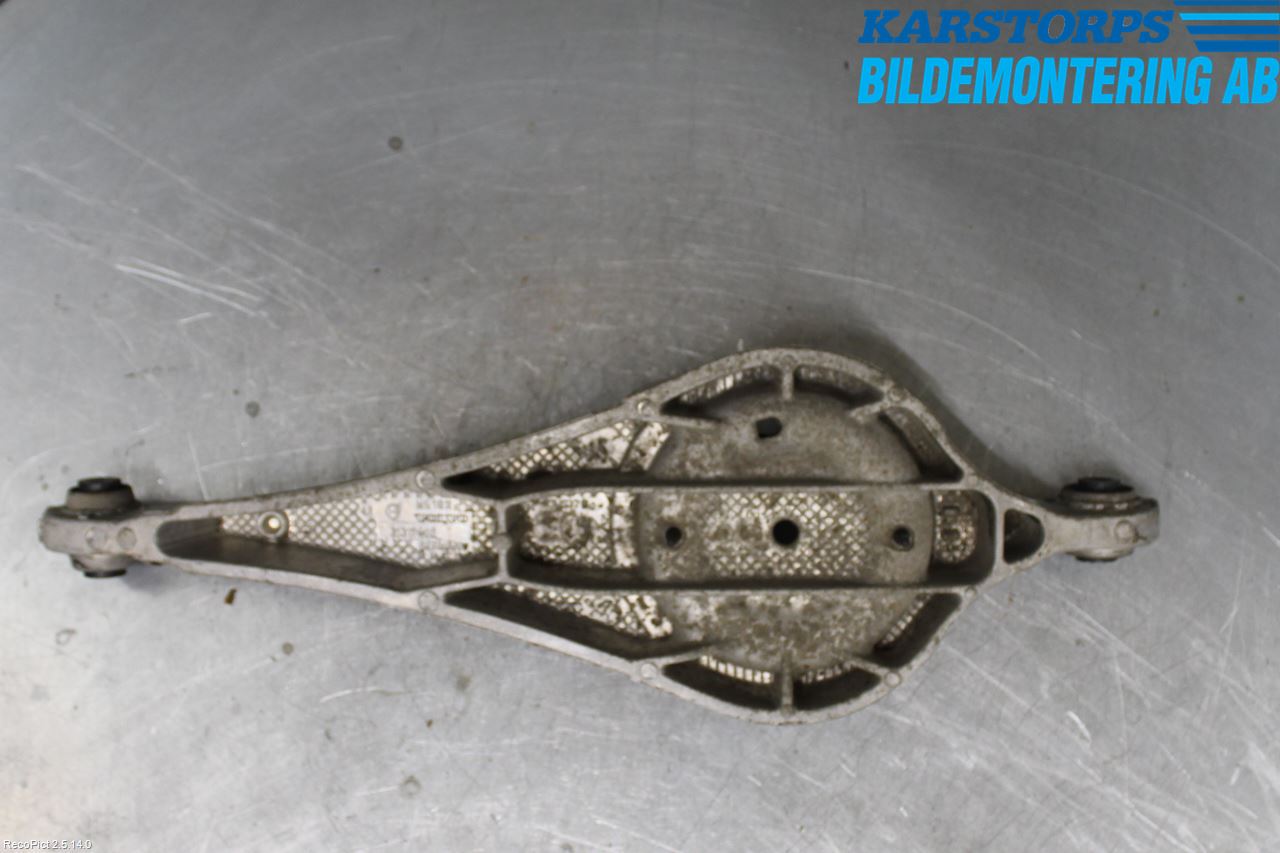 Volvo V60 11-13 Bärarm Bak Vänster