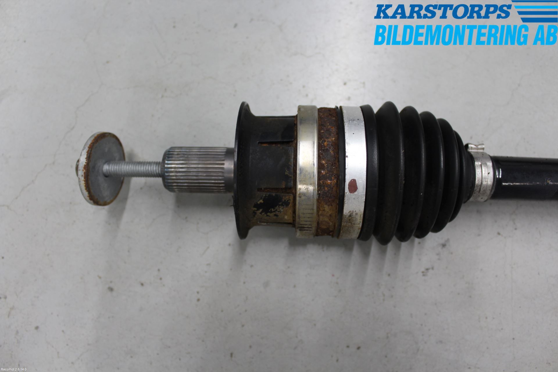 Volvo V60 11-13 Drivaxel Bak Vänster