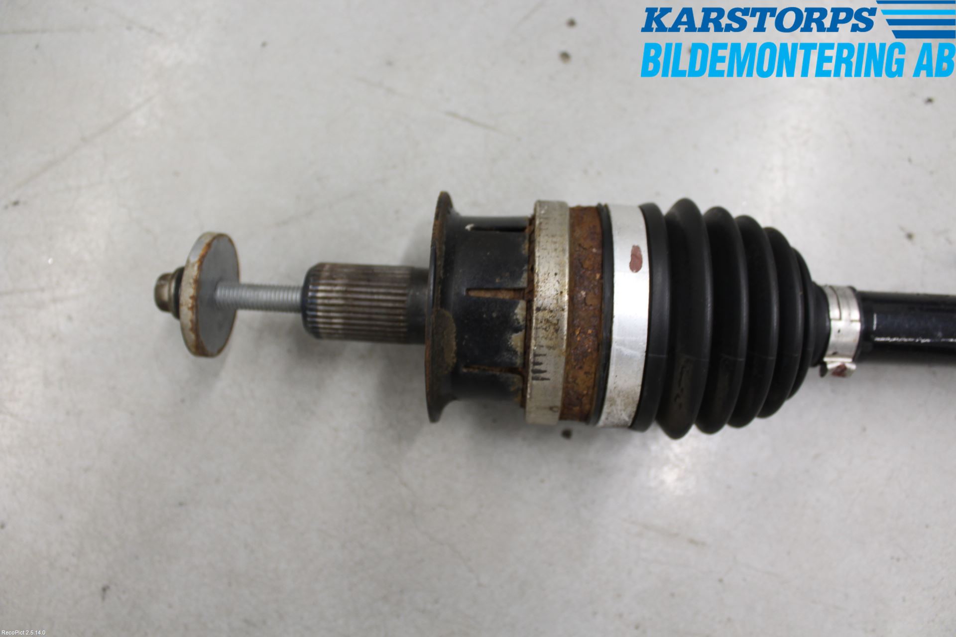 Volvo V60 11-13 Drivaxel Bak Höger