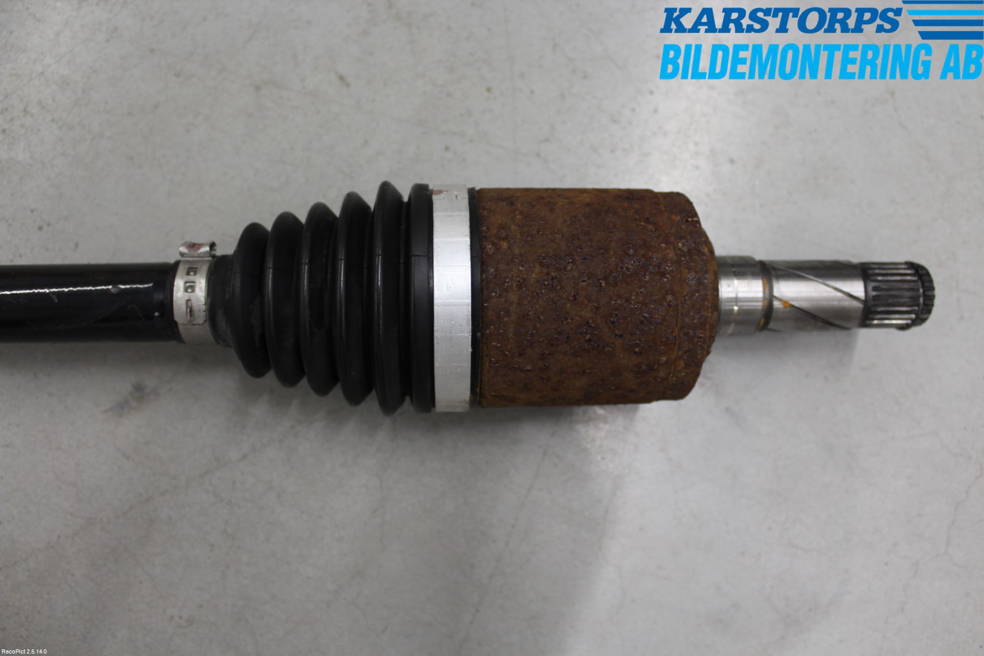 Volvo V60 11-13 Drivaxel Bak Höger