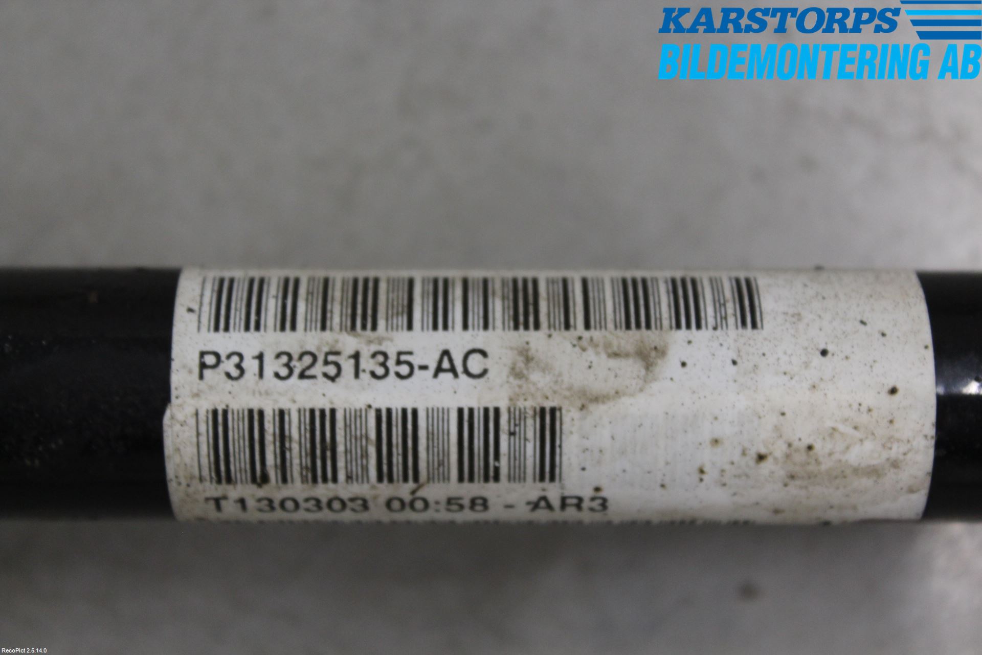 Volvo V60 11-13 Drivaxel Bak Höger