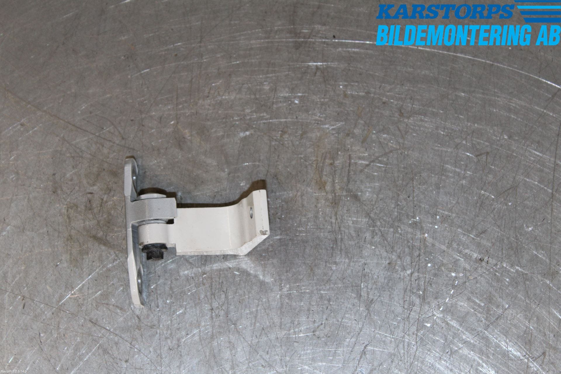 Volvo V60 CROSS COUNTRY 16-18 Dörrgångjärn