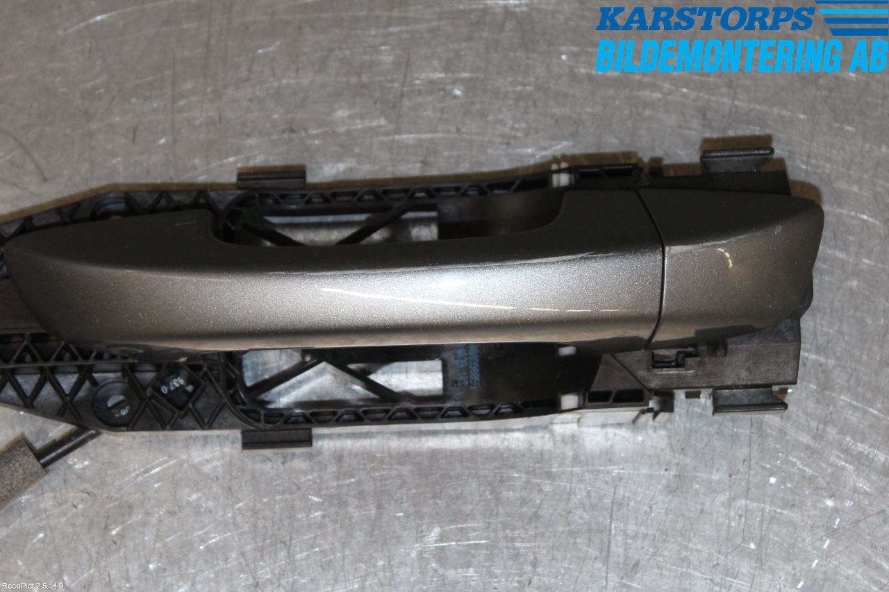 Skoda SUPERB 09-15 Dörrhandtag Yttre Vä