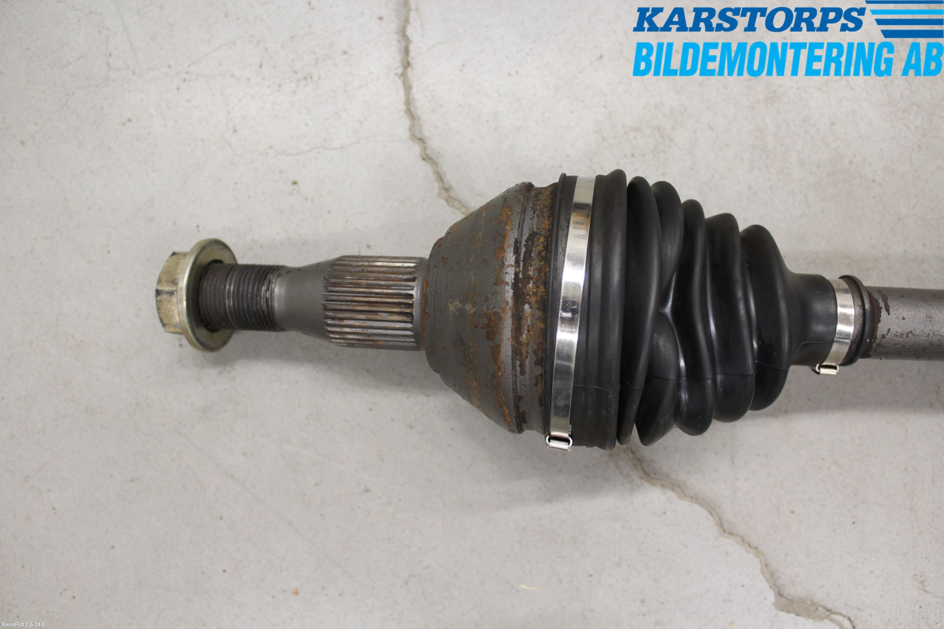 Cadillac DEVILLE Drivaxel Fram Vänster