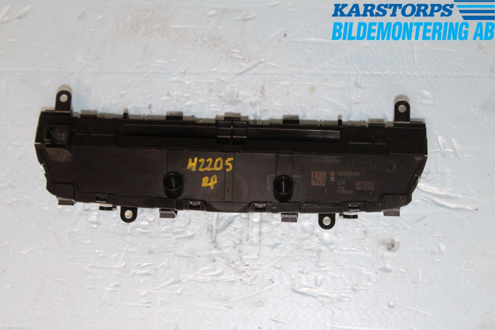 Mercedes-Benz MB C-KLASS (W205) 14-21 Cd Radio - Multimediapanel