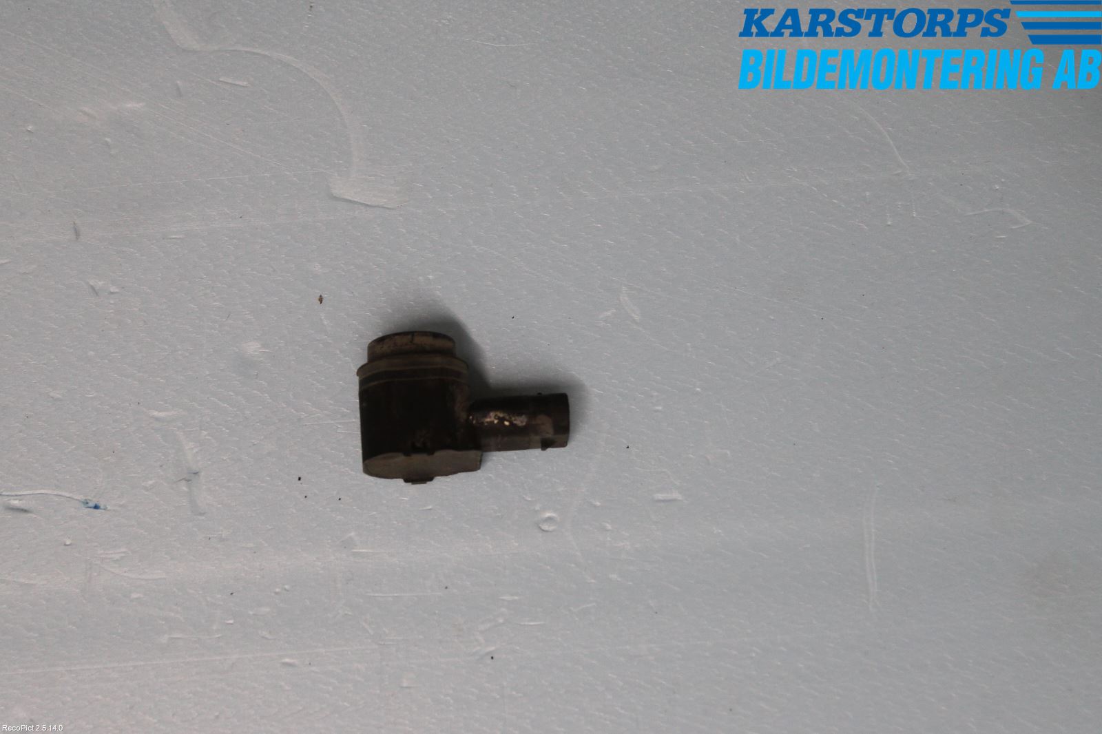 Skoda SUPERB 09-15 Parkeringshjälp Frontsensor