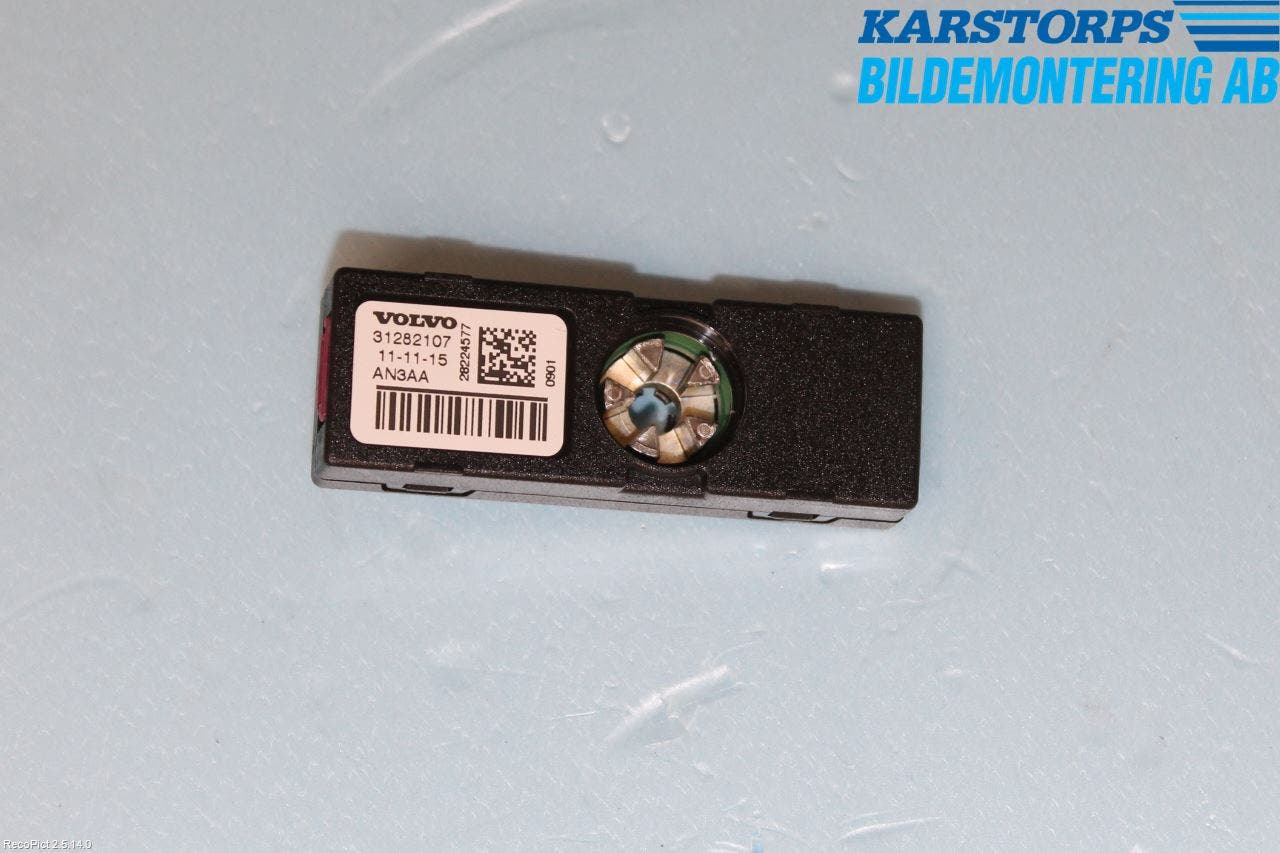 Volvo V40 12-19 Antennförstärkare