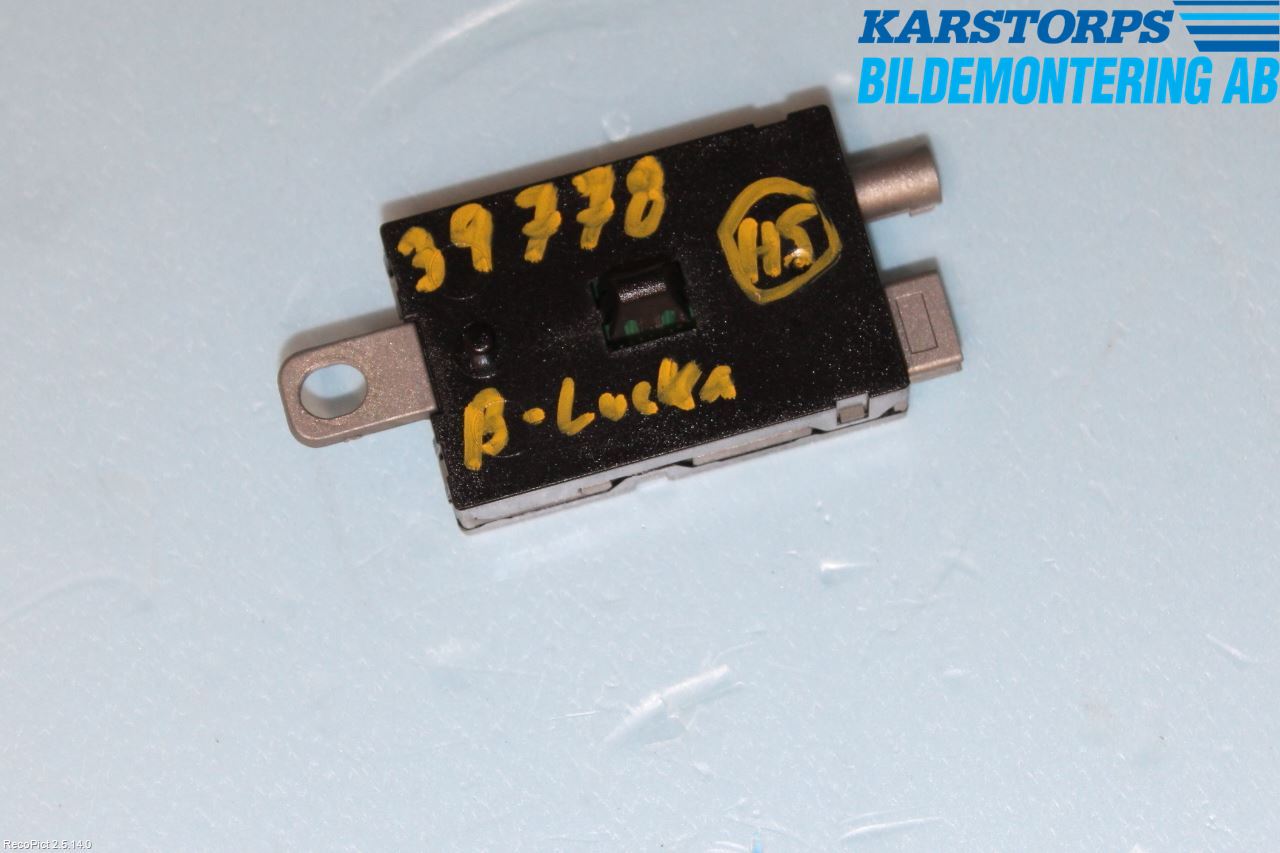 Volvo V40 12-19 Antennförstärkare