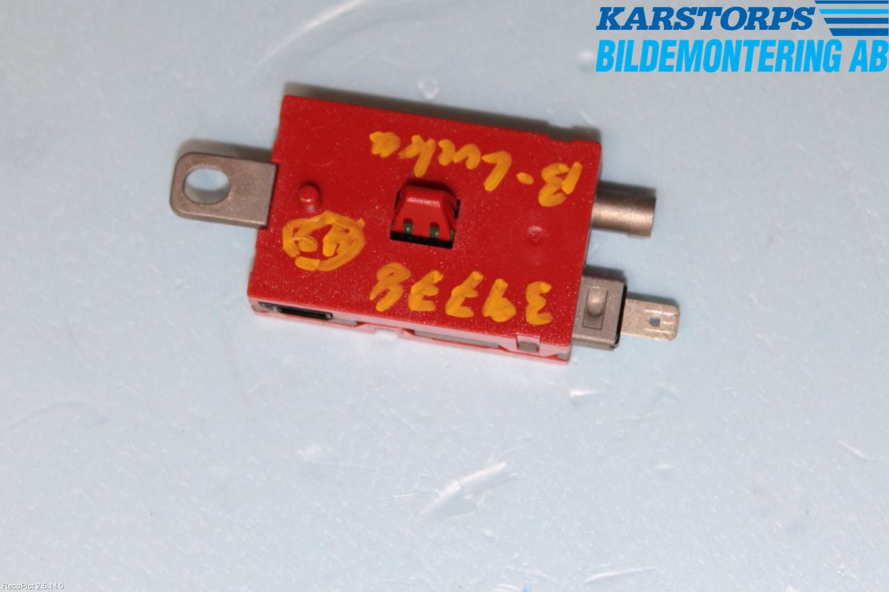 Volvo V40 12-19 Antennförstärkare