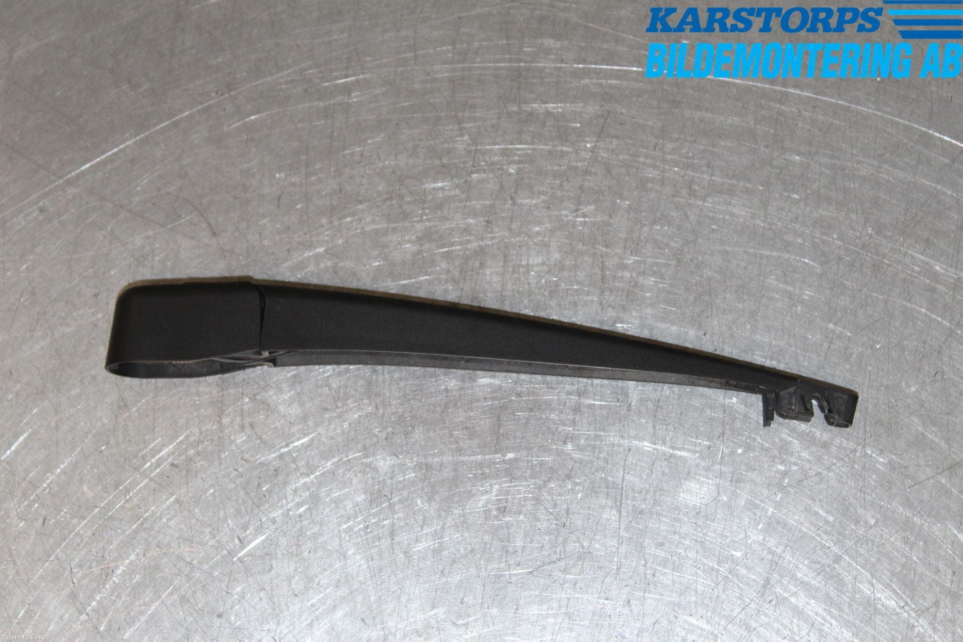 Volvo V60 CROSS COUNTRY 16-18 Torkararm-Bakruta