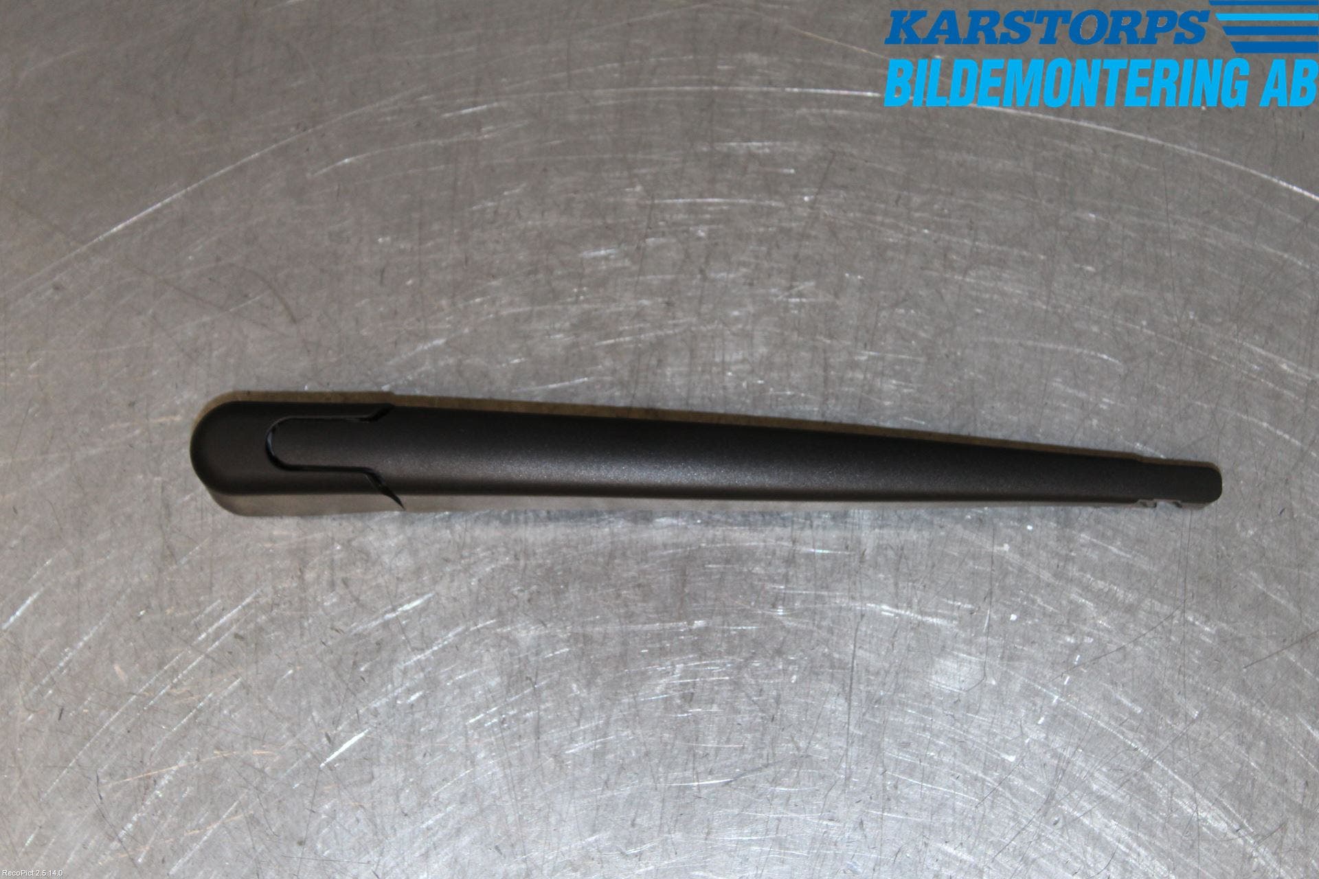 Volvo V60 CROSS COUNTRY 16-18 Torkararm-Bakruta