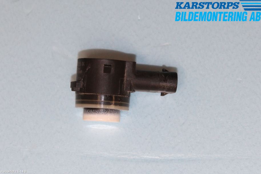 Mercedes-Benz MB C-KLASS (W205) 14-21 Parkeringshjälp Frontsensor