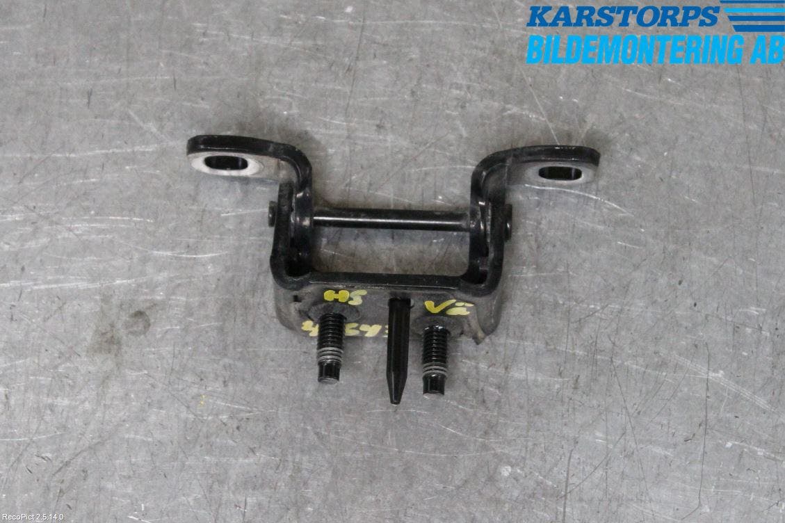 Volvo XC60 09-13 Bakluckegångjärn Hö