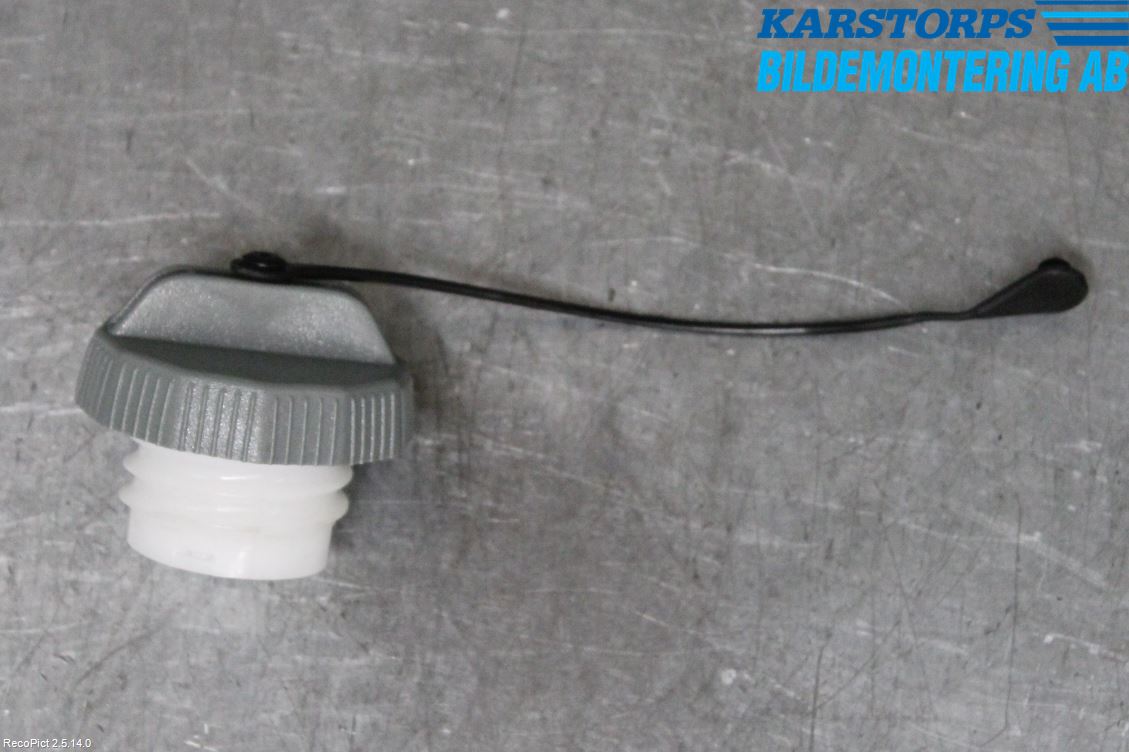 Mitsubishi L200 16-23 Bränsletankslock