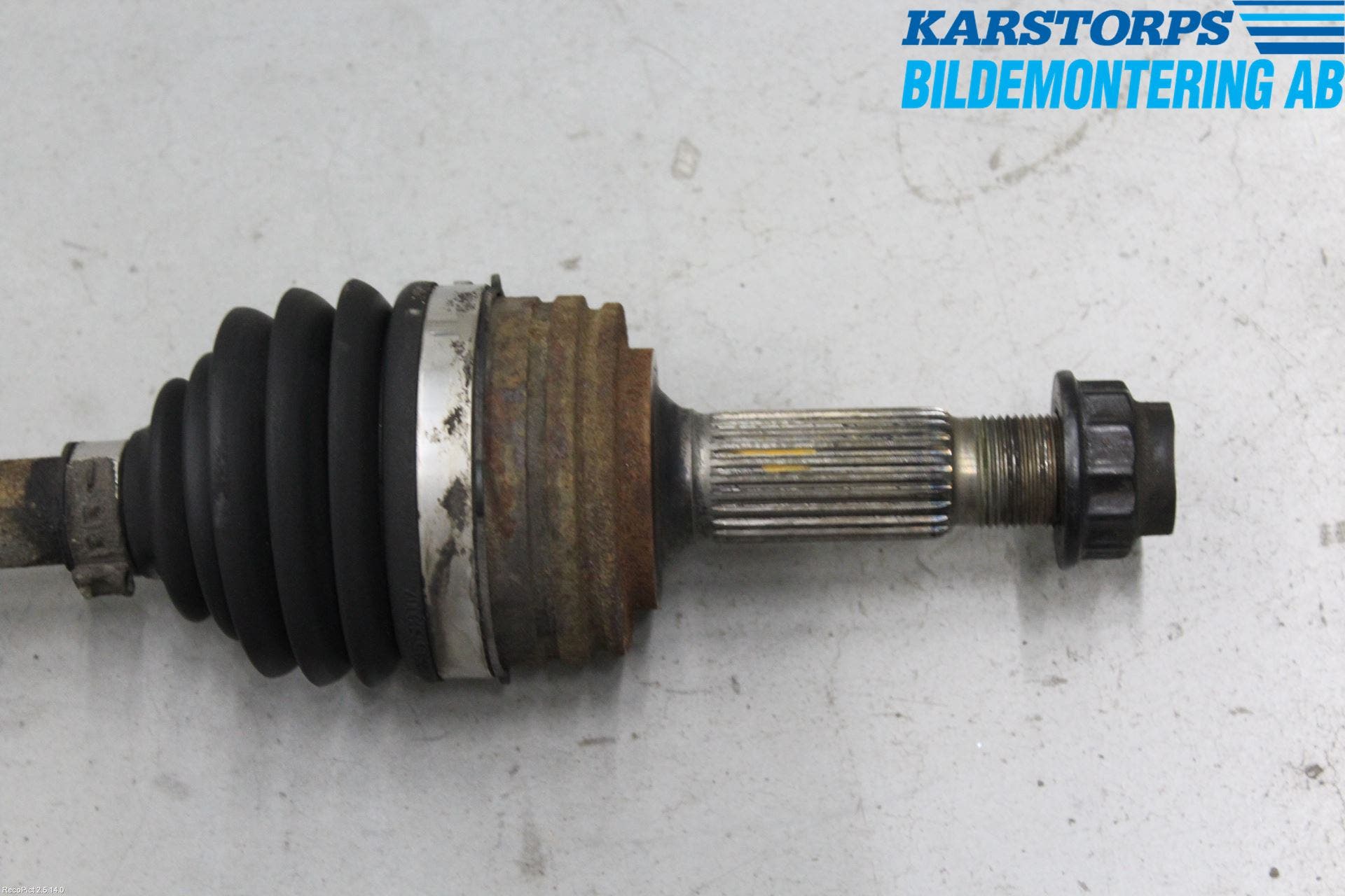 Peugeot 107 Drivaxel Fram Höger