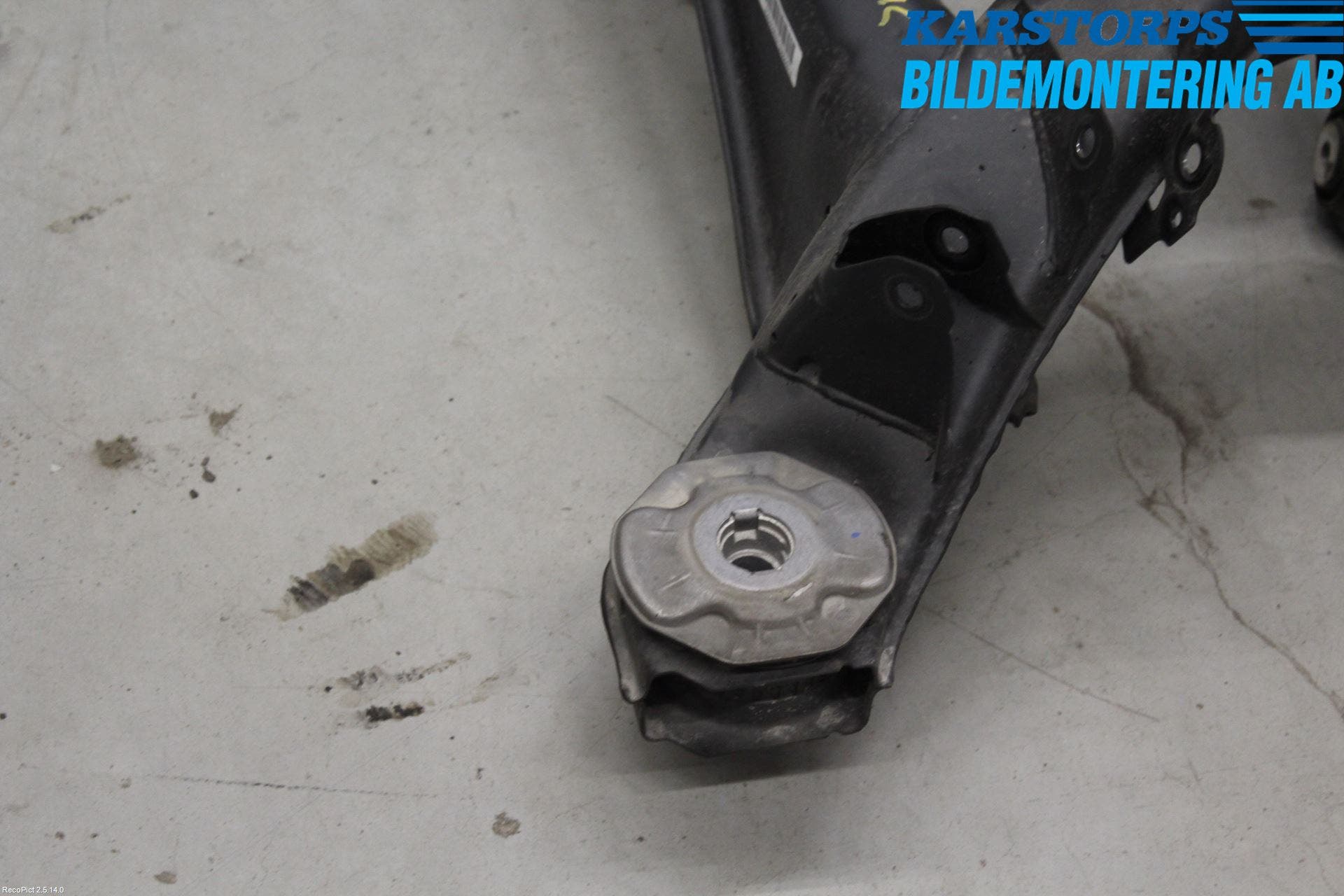 Mercedes-Benz MB C-KLASS (W205) 14-21 Bakaxelbalk