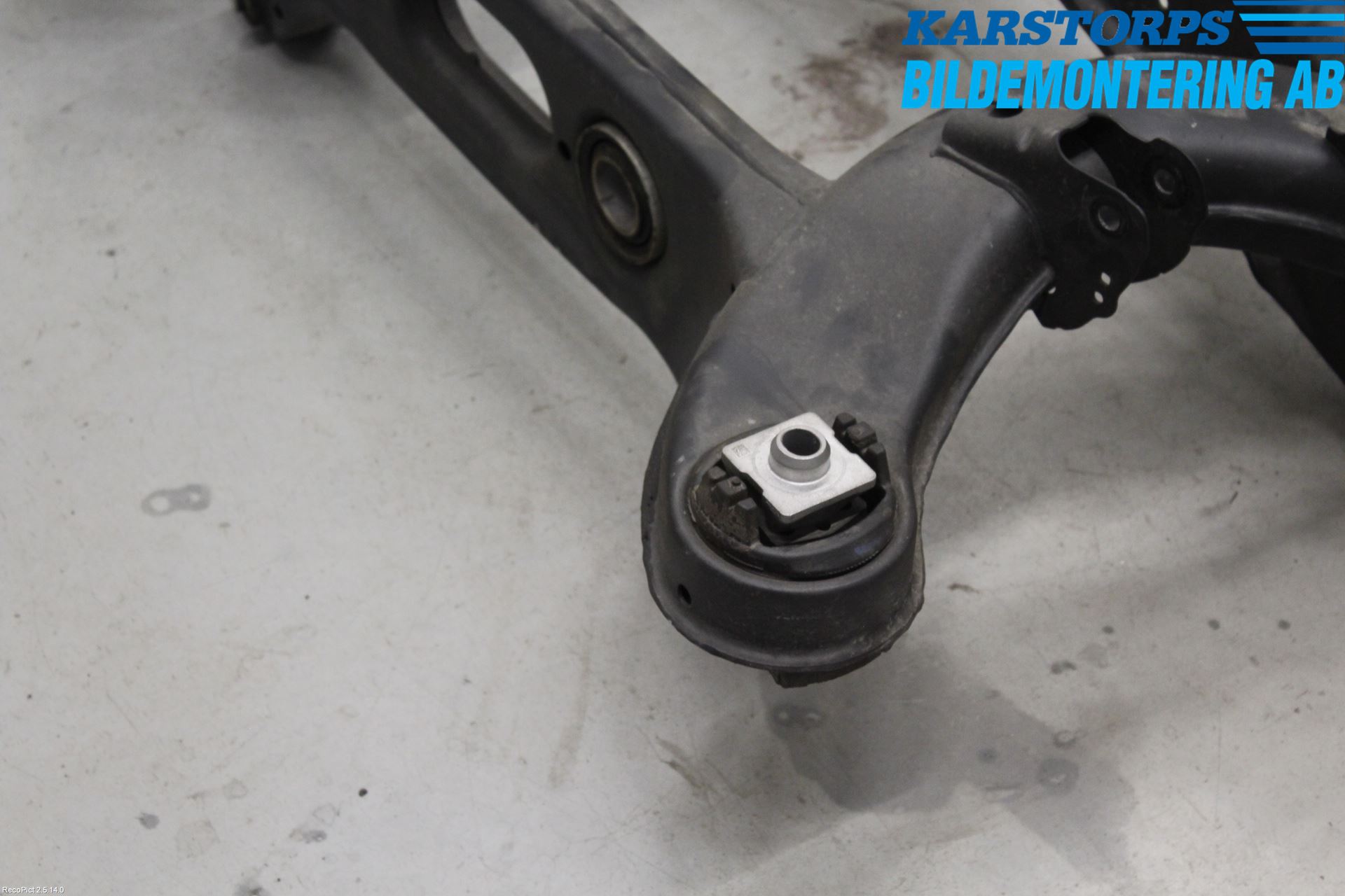 Mercedes-Benz MB C-KLASS (W205) 14-21 Bakaxelbalk