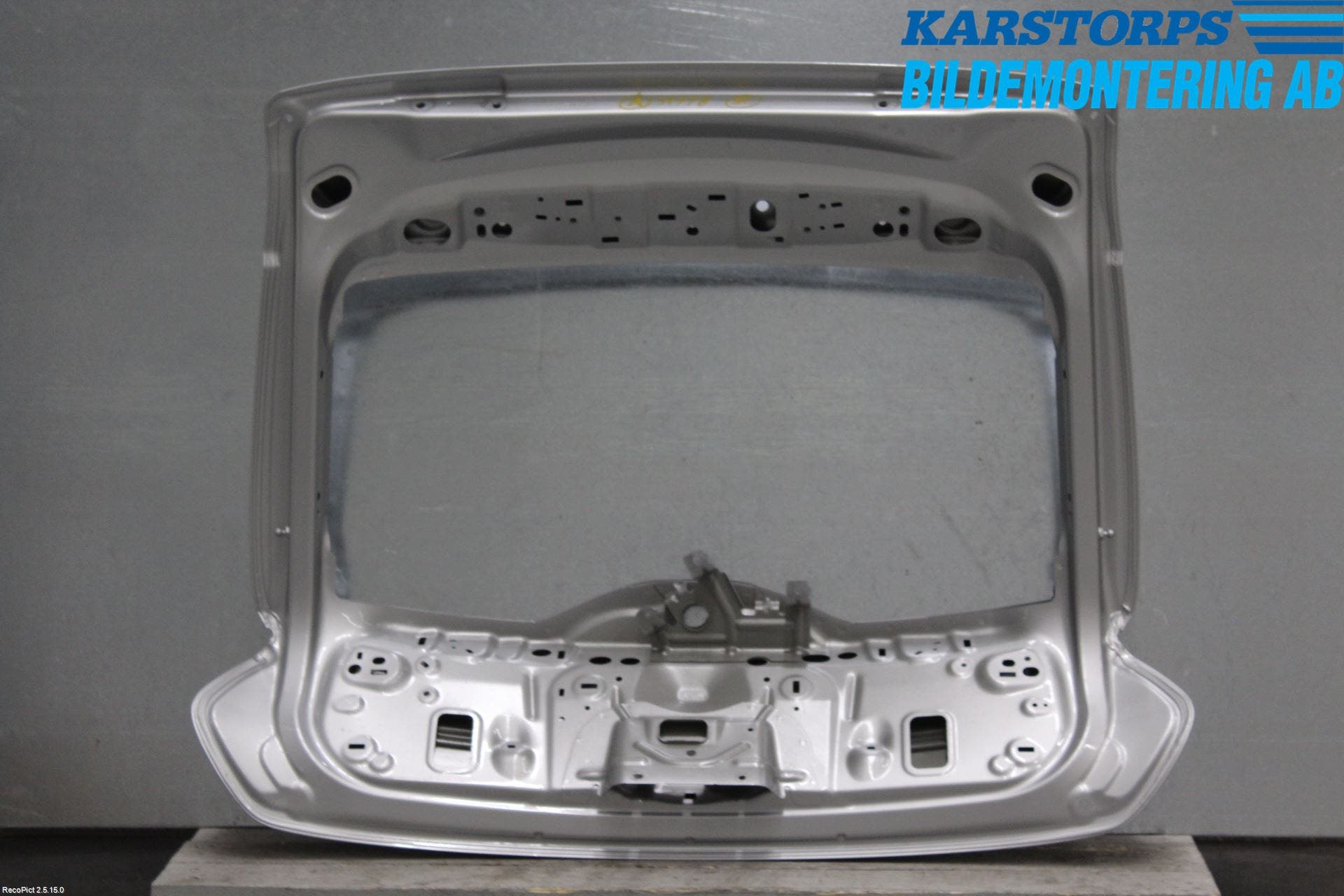 Volvo V40 12-19 Baklucka Kombi