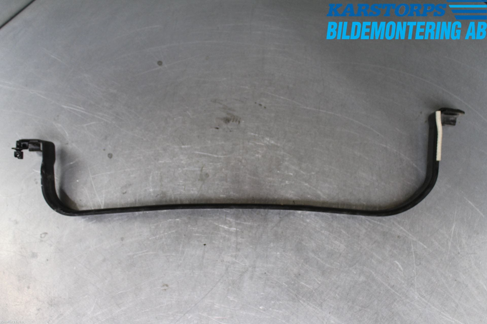 Volvo V70 14-16 Bränsletanksband