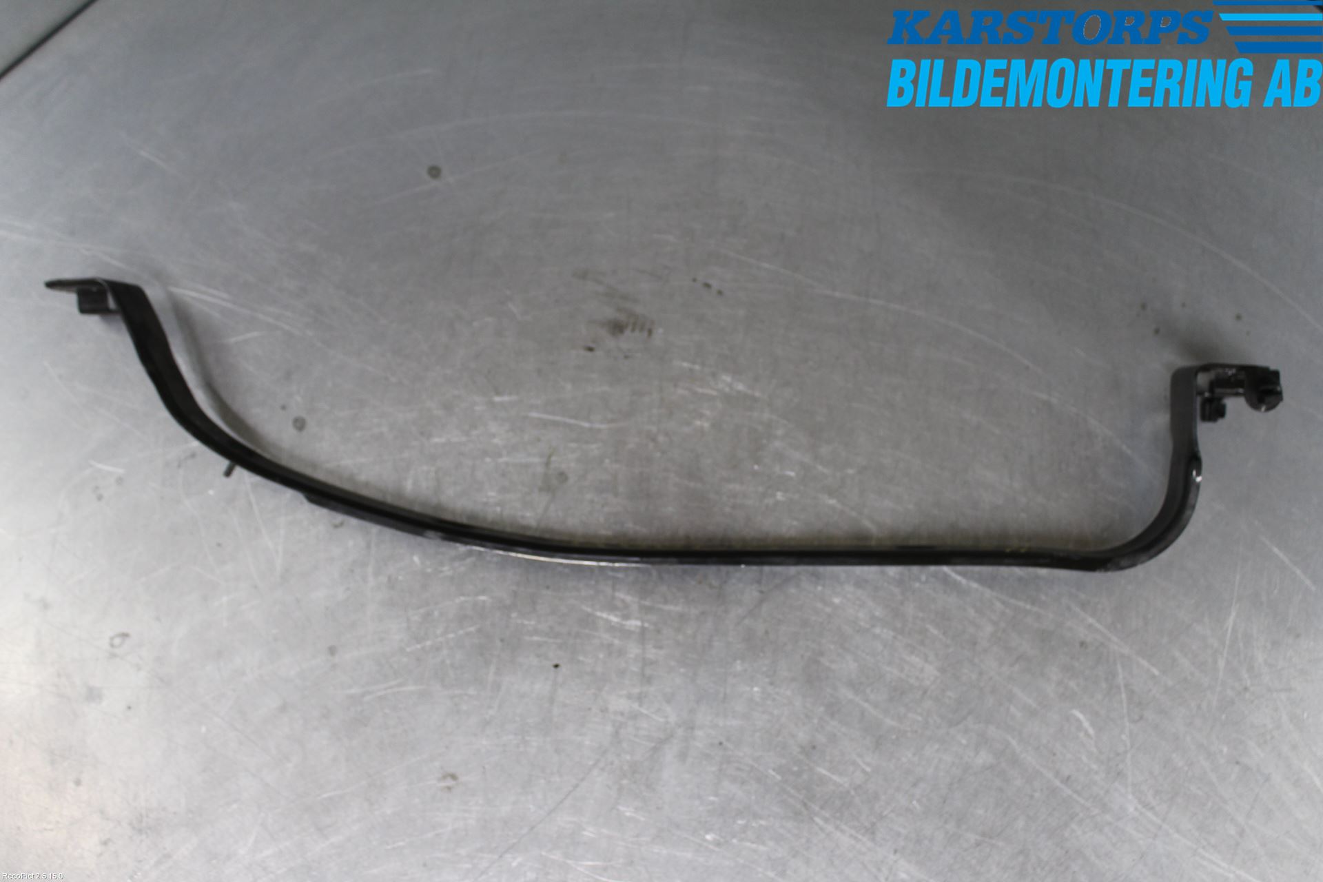 Volvo V70 14-16 Bränsletanksband