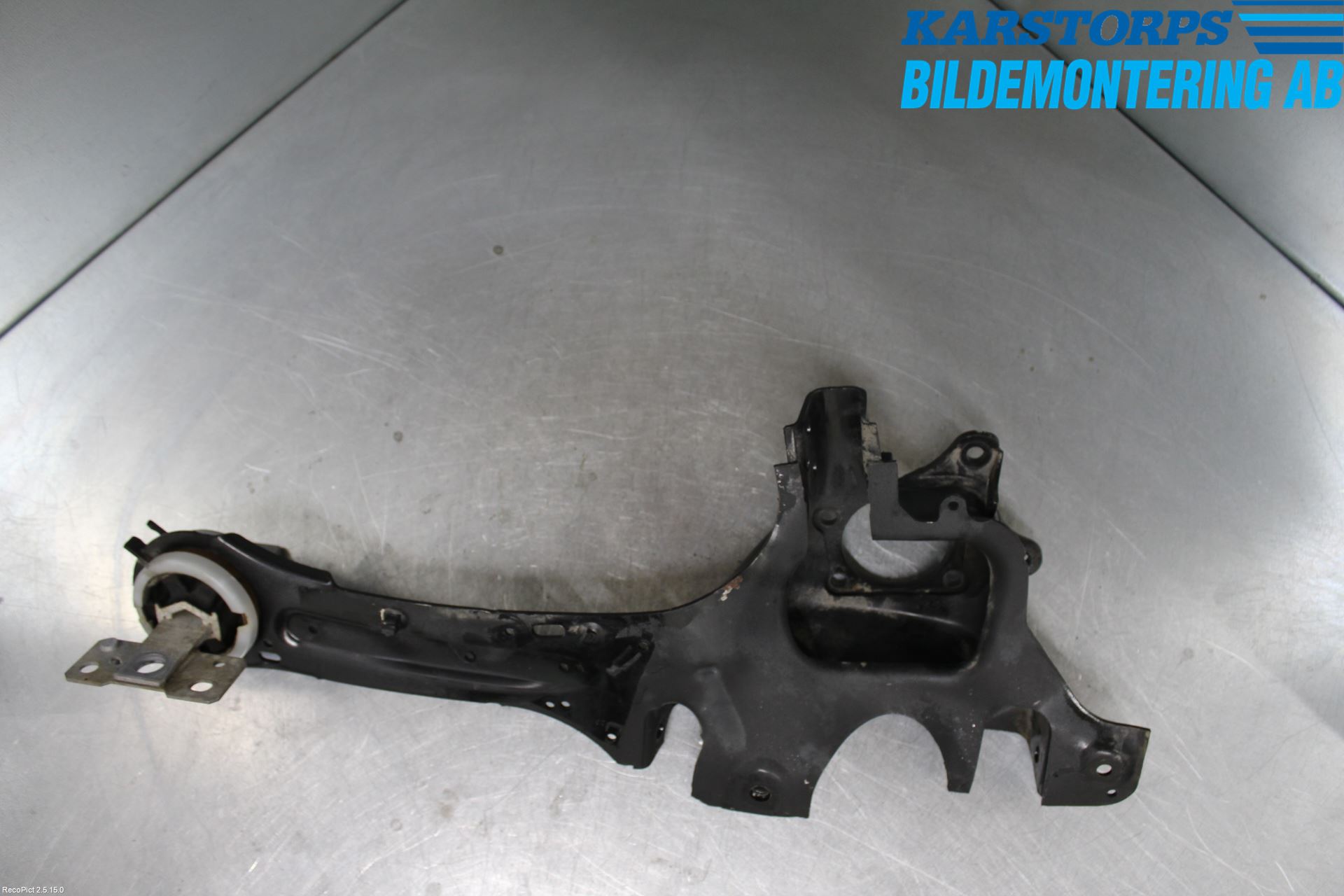 Volvo S60 14-18 Bärarm Bak Höger