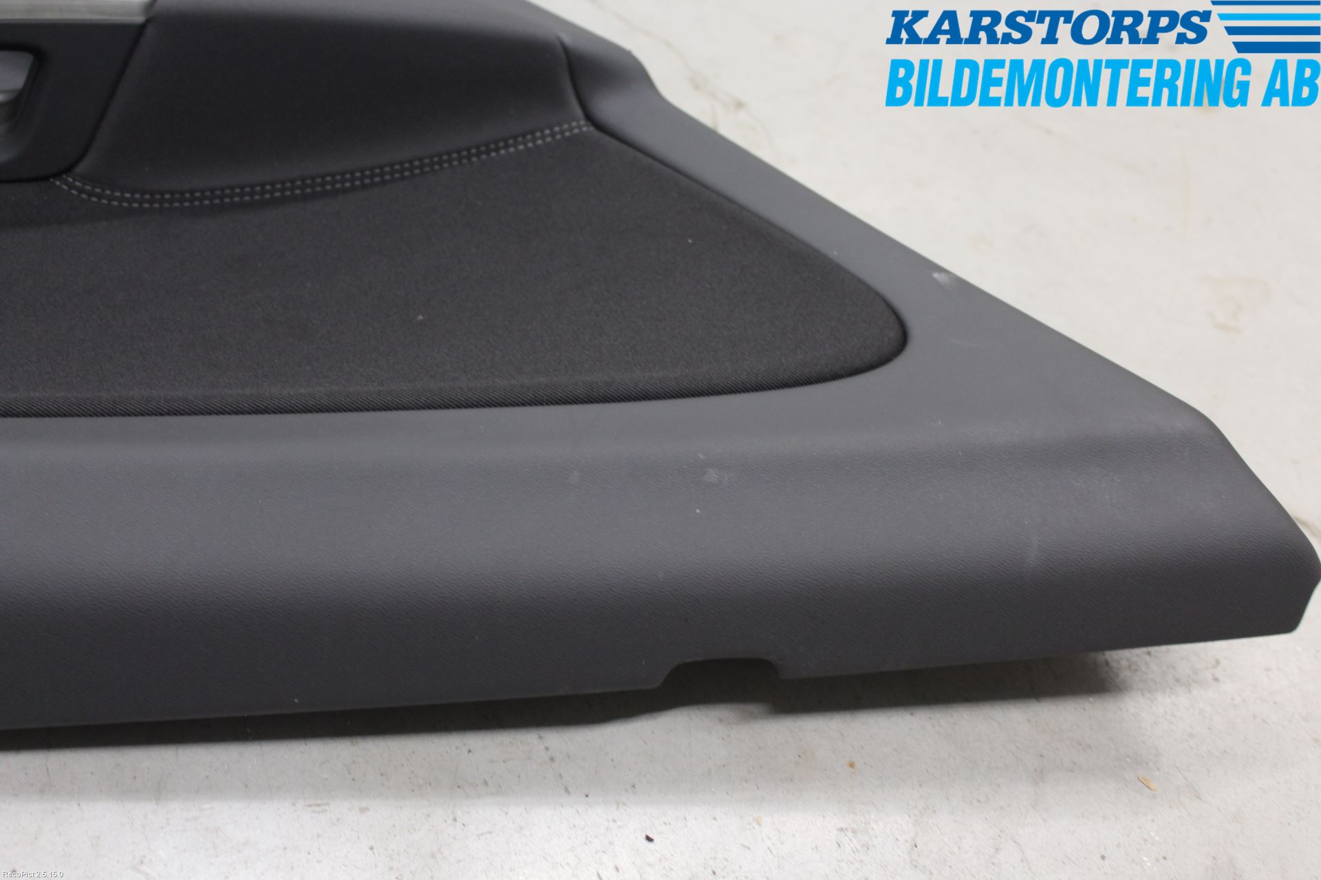 Volvo S60 14-18 Dörrklädsel Vä