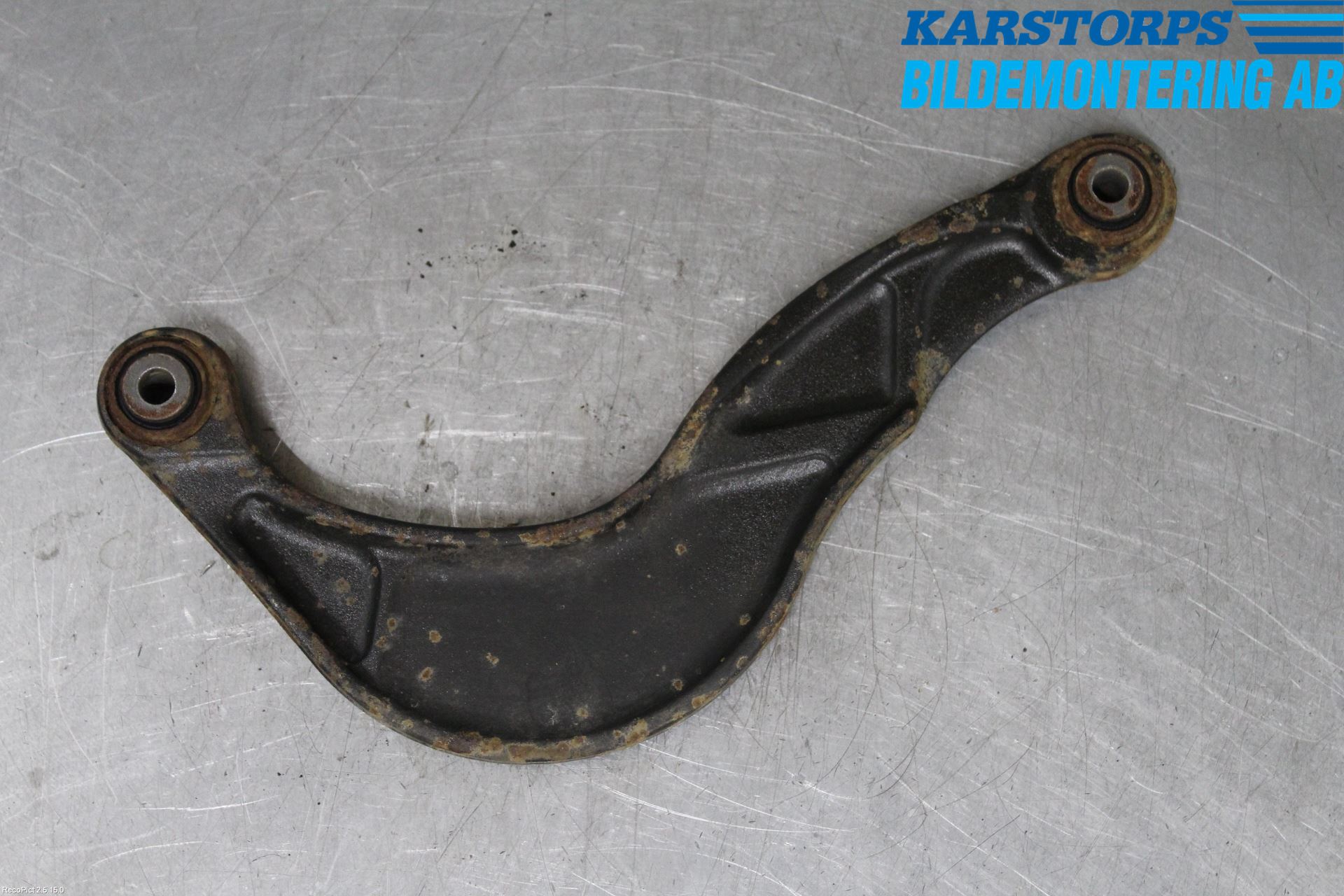 Volvo V60 14-18 Bärarm Bak Övre Vänster