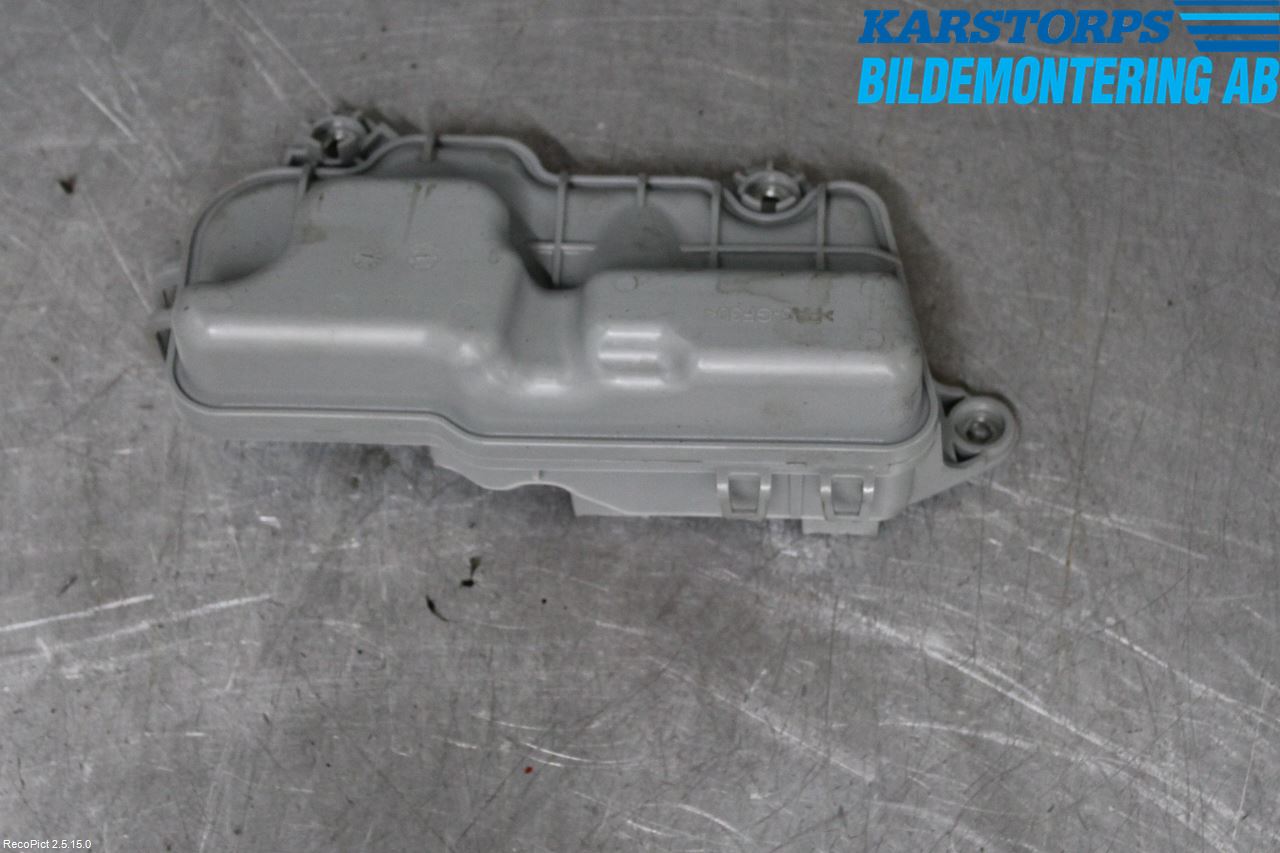 Volvo V70 14-16 Vacuumtank