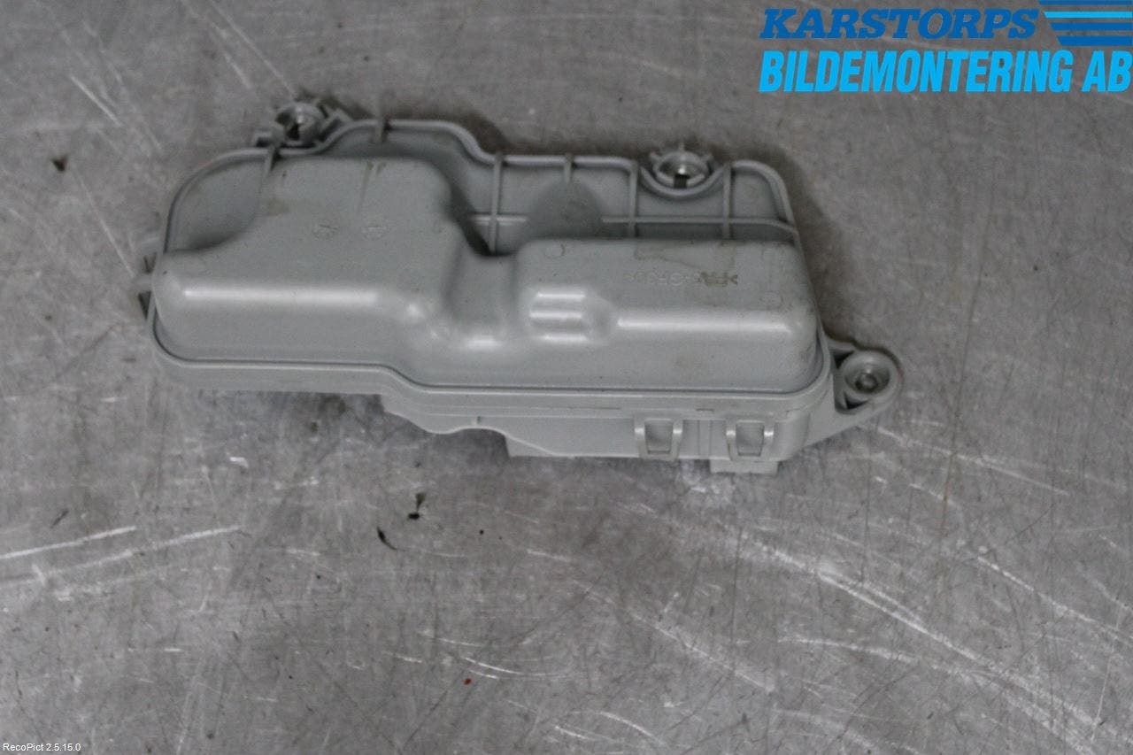 Volvo V70 14-16 Vacuumtank