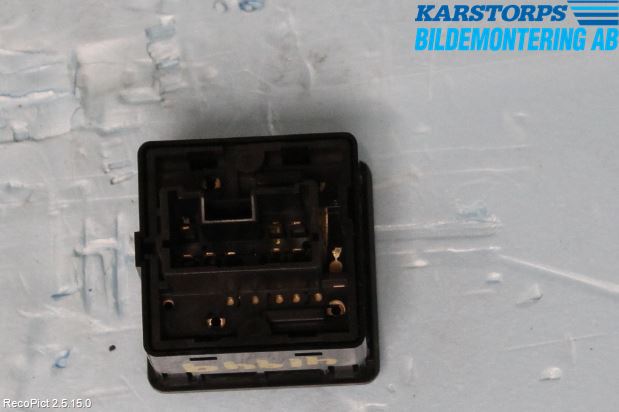 Mitsubishi L200 16-23 Strömställare Stolvärme