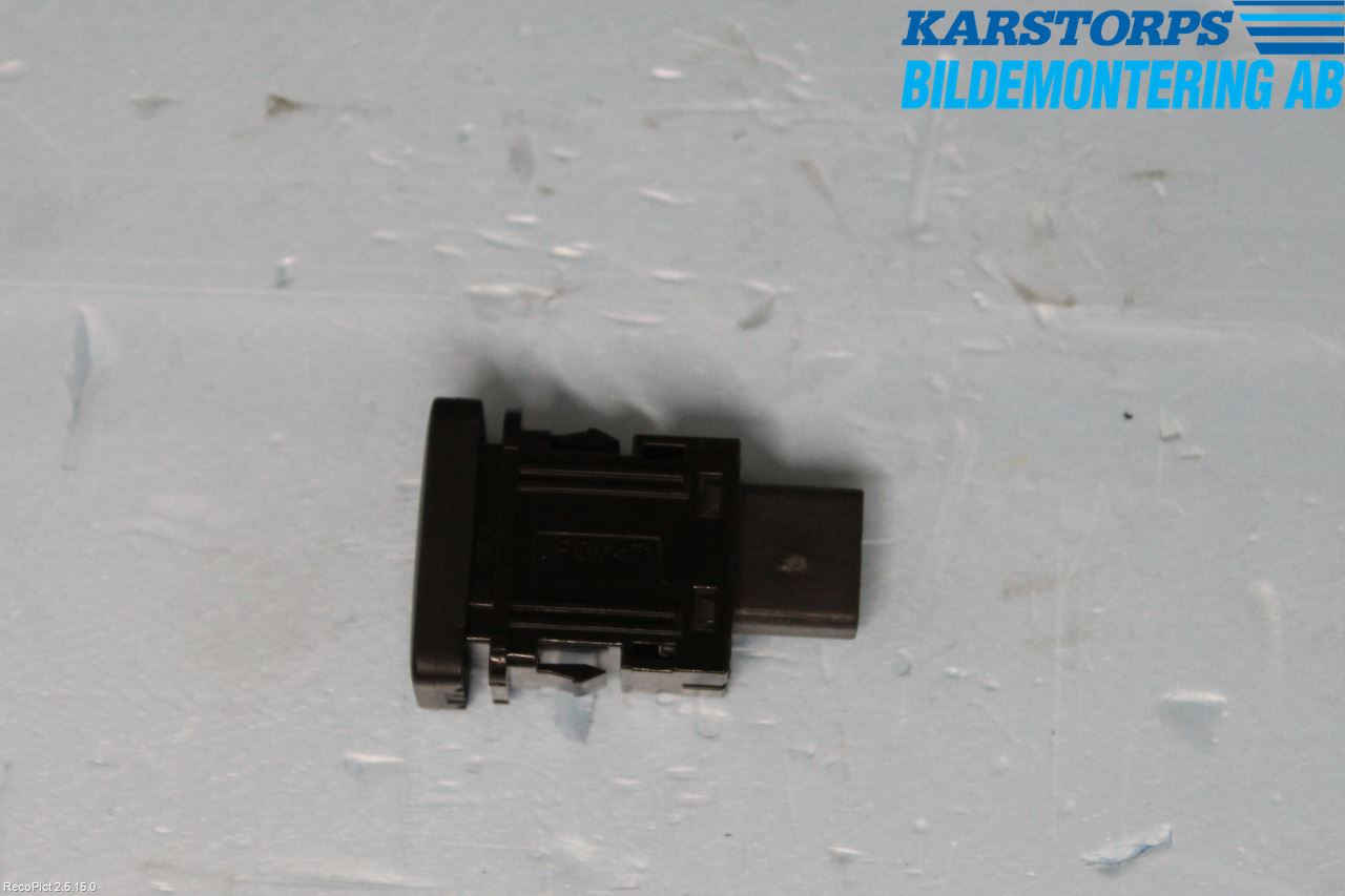 Mitsubishi L200 16-23 Strömställare Övrigt