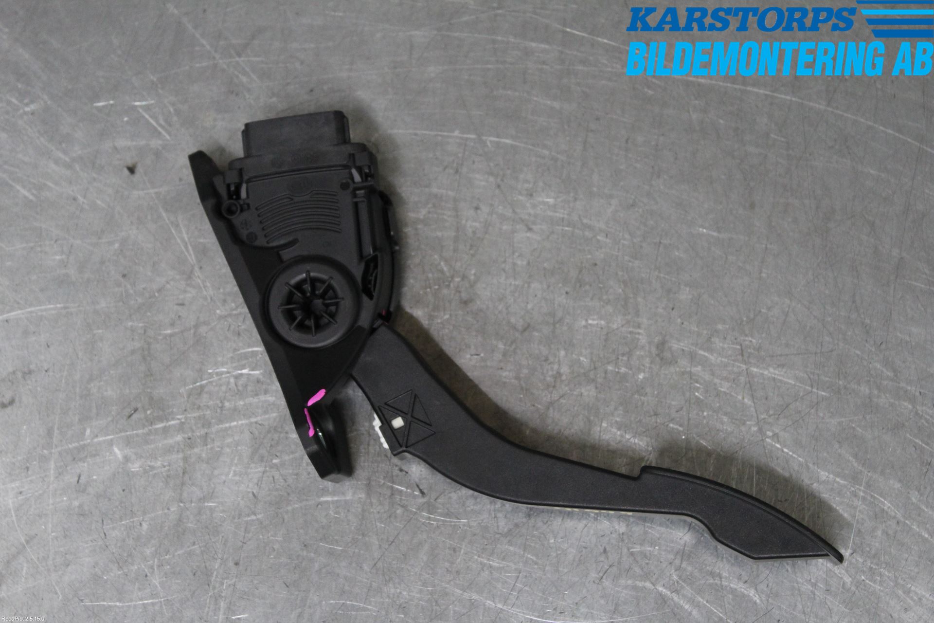 Mitsubishi L200 16-23 Gaspedal