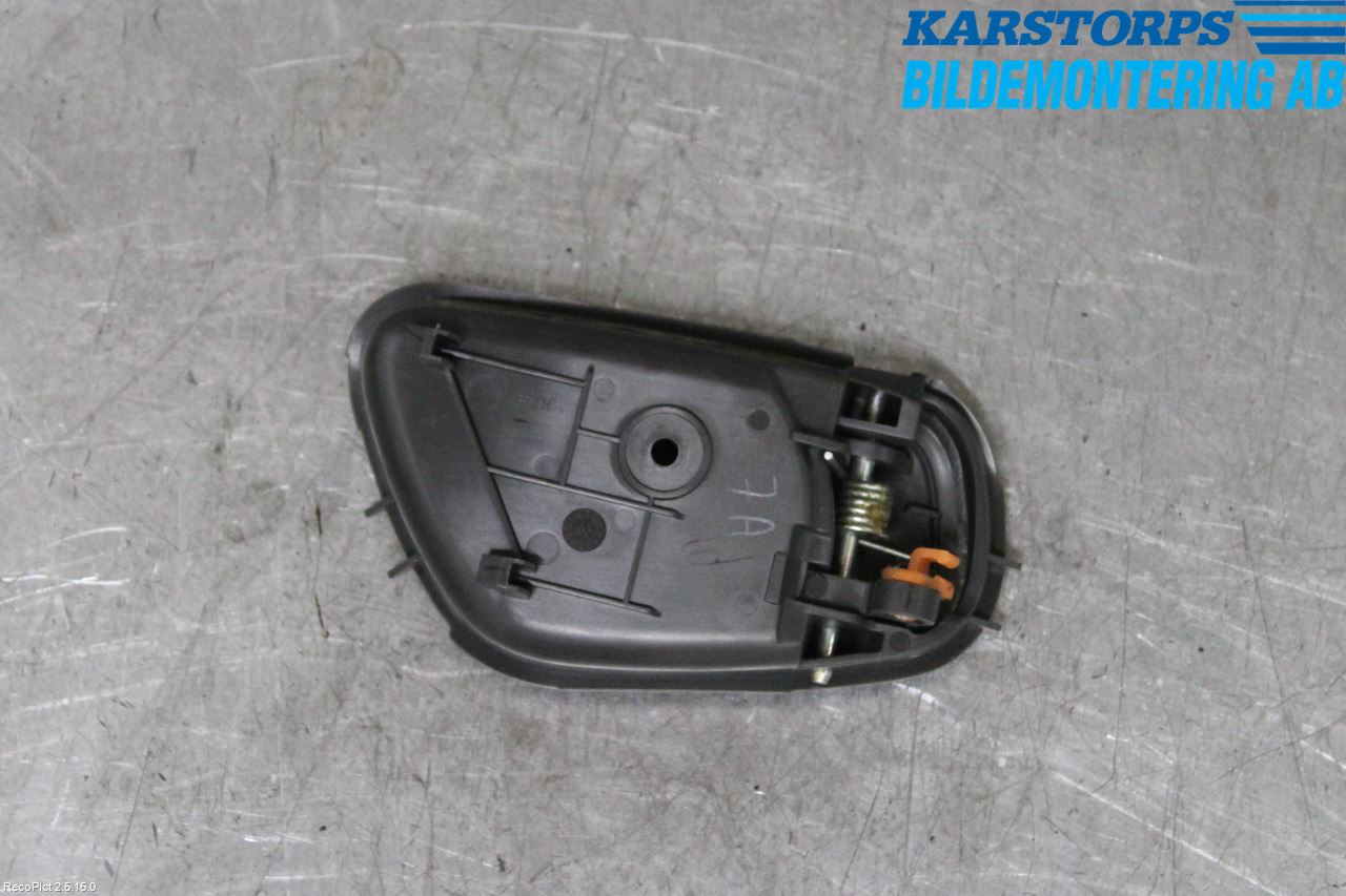 GM CHEVROLET SPARK Dörrhandtag Inre Vä